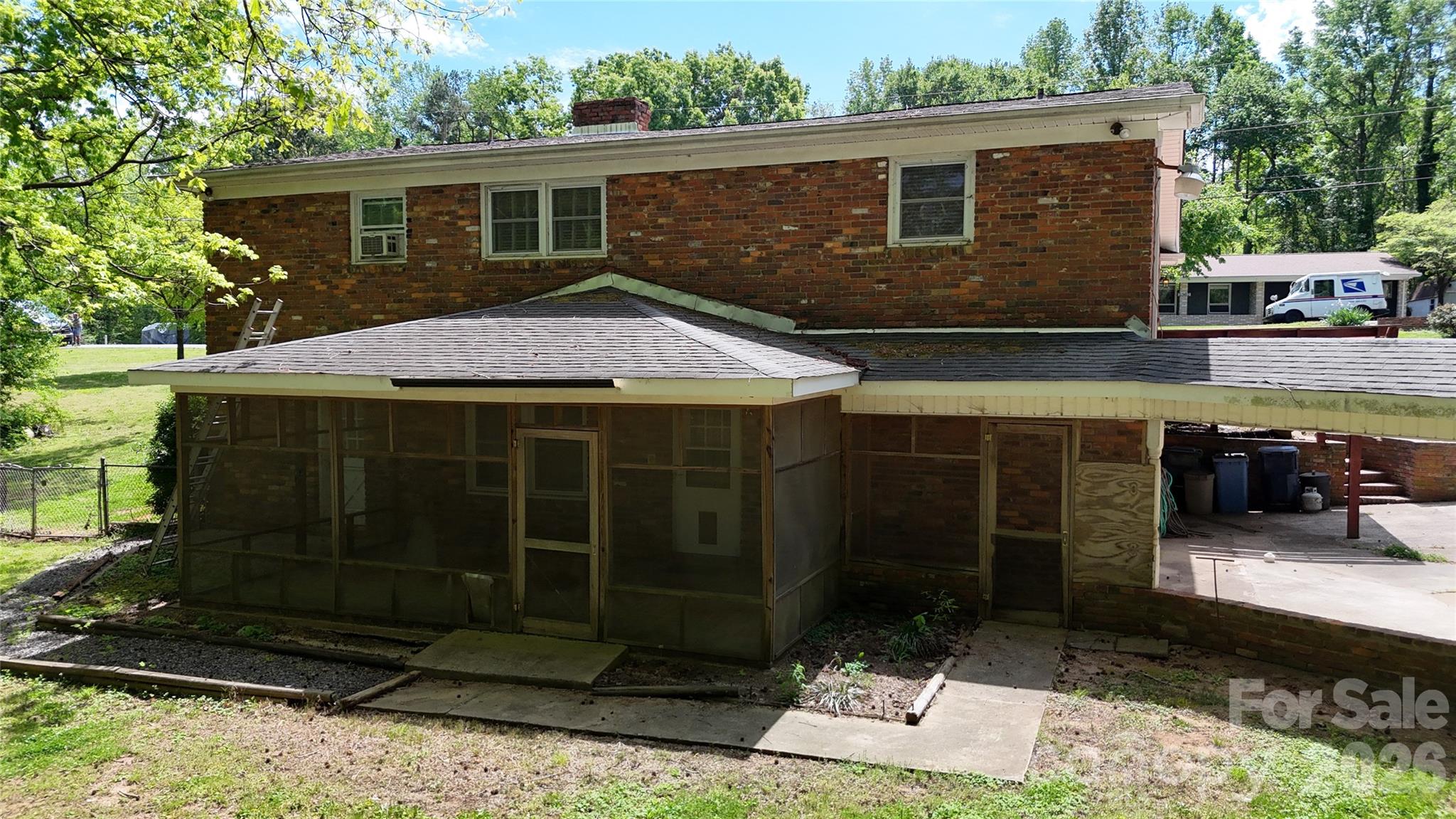2367 Story Street