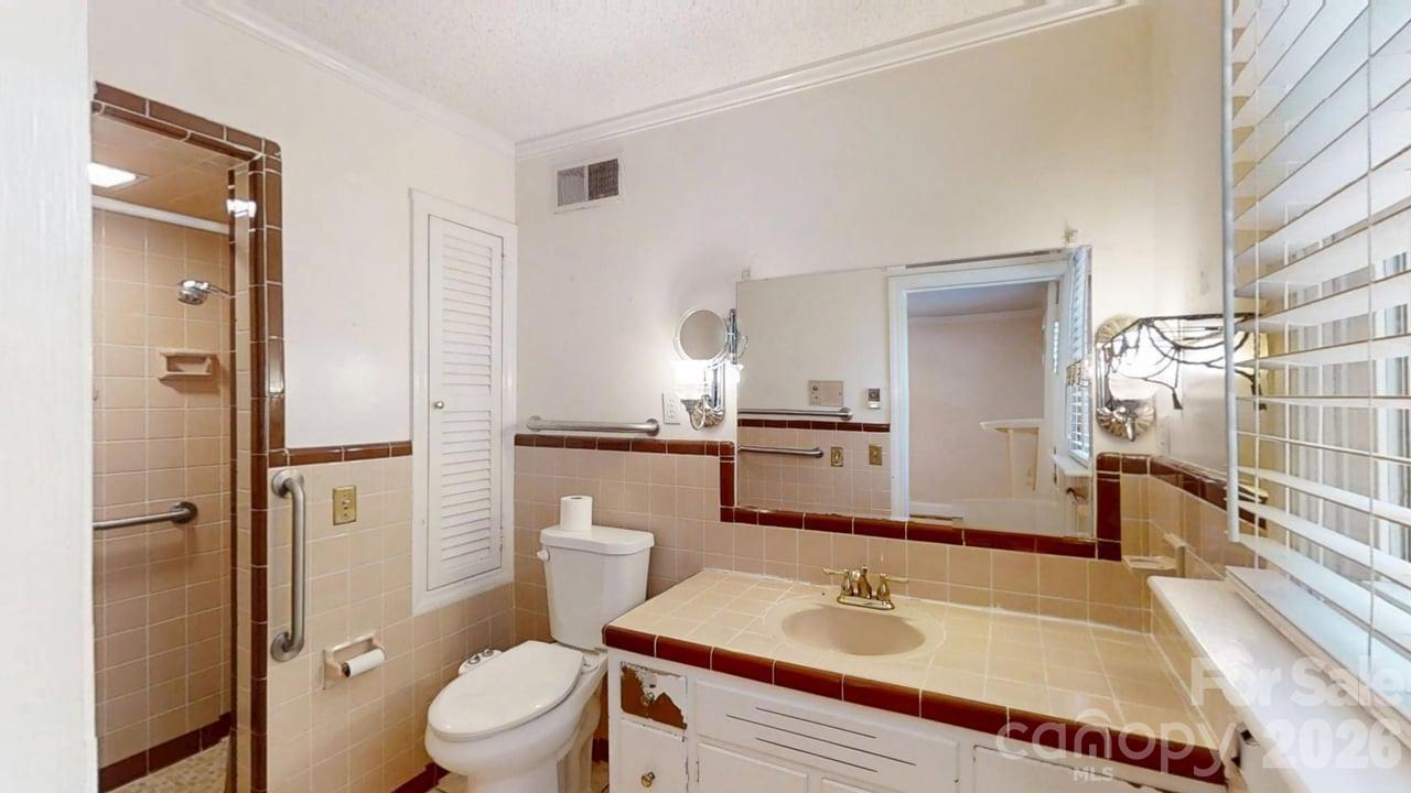2367 Story Street