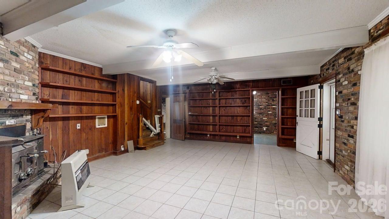 2367 Story Street