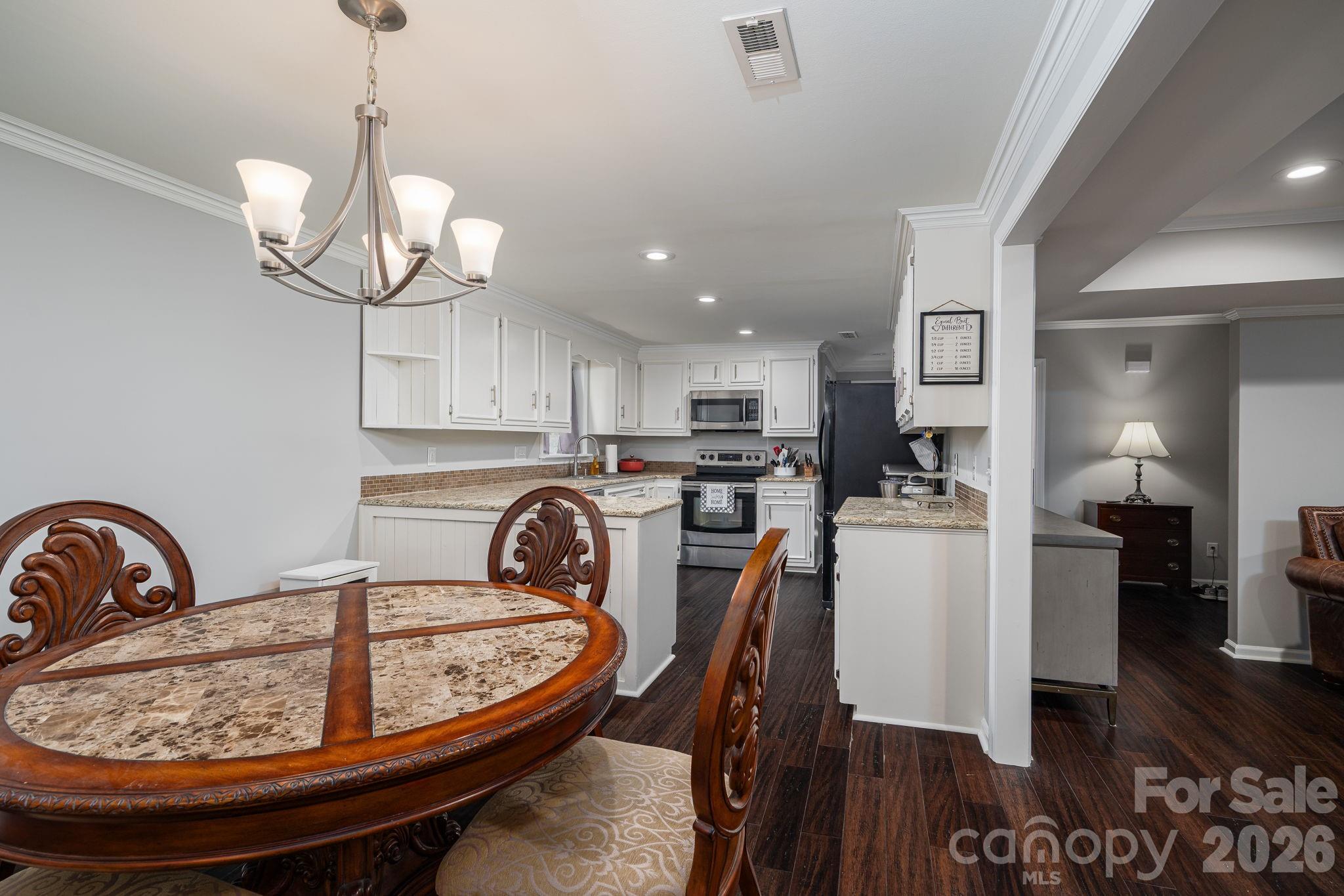 389 Caprice Circle