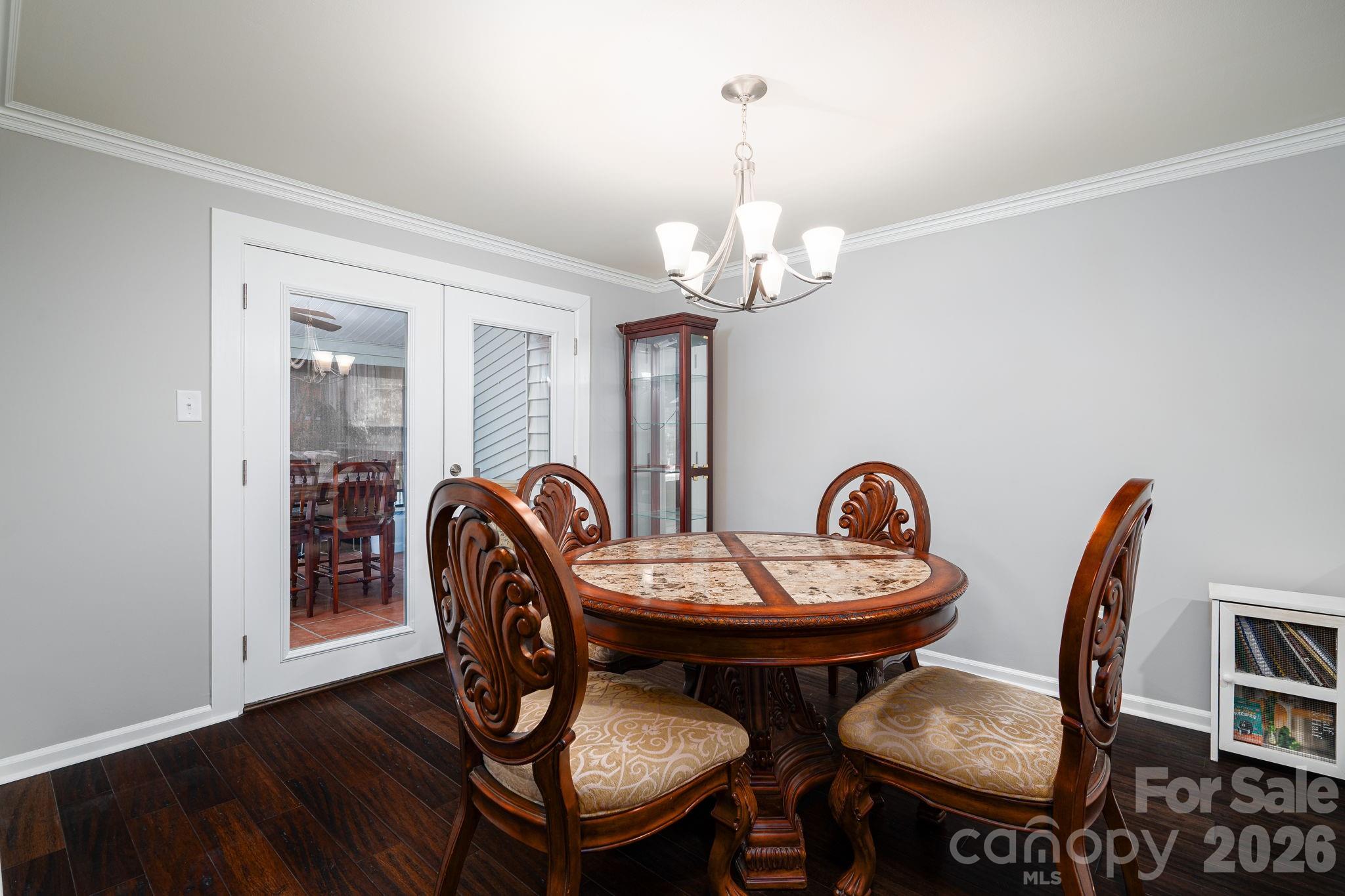 389 Caprice Circle