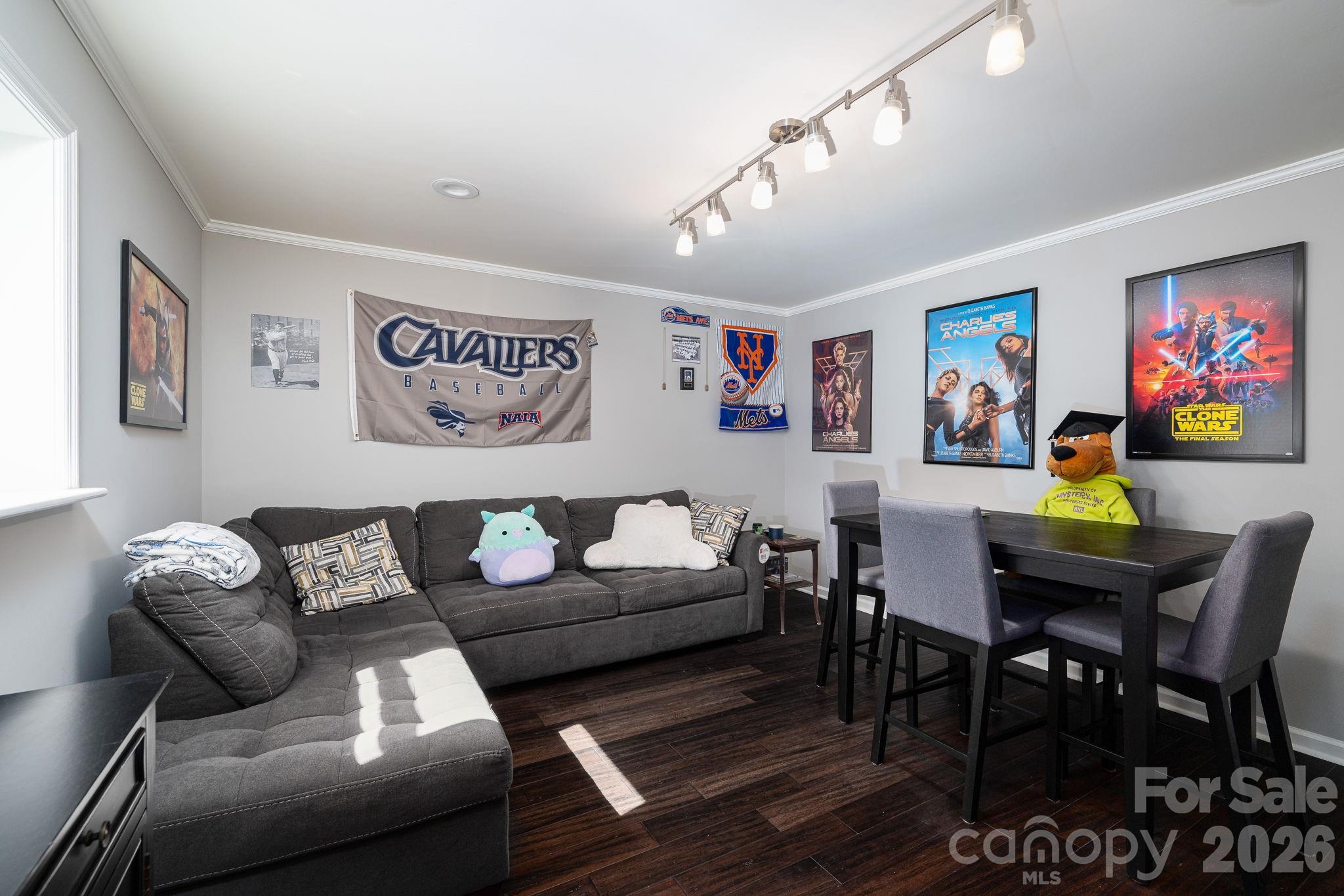 389 Caprice Circle