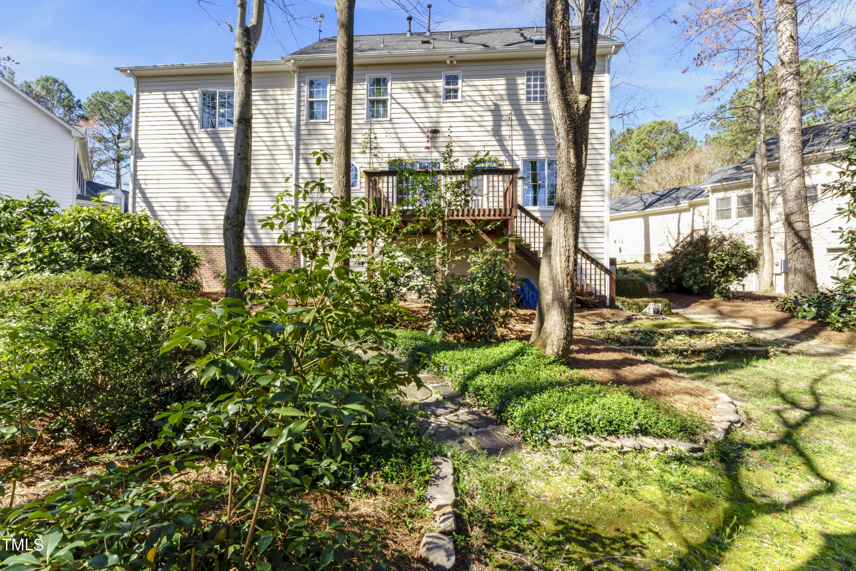 102 Old Holly Tree Court