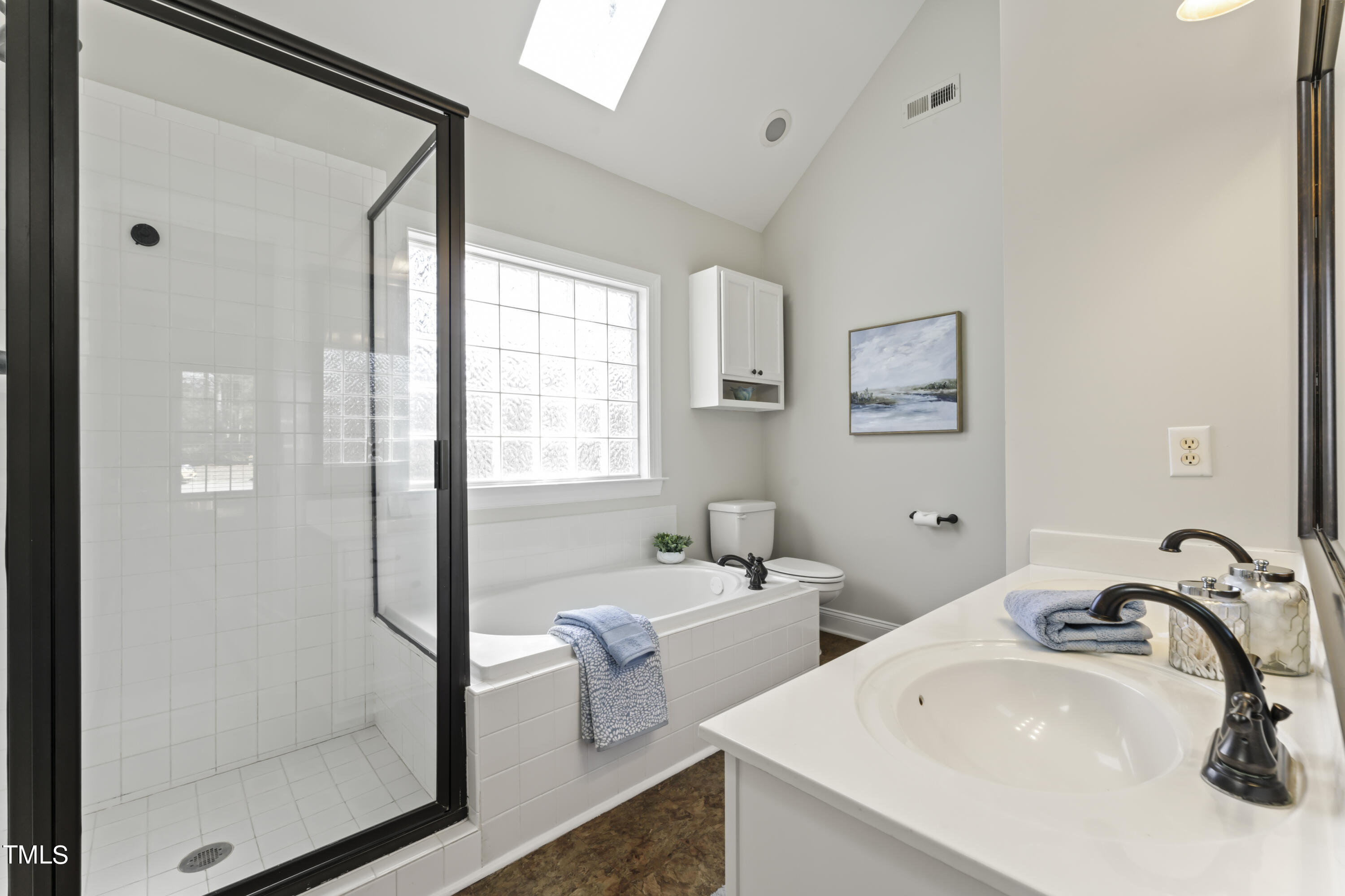 102 Old Holly Tree Court