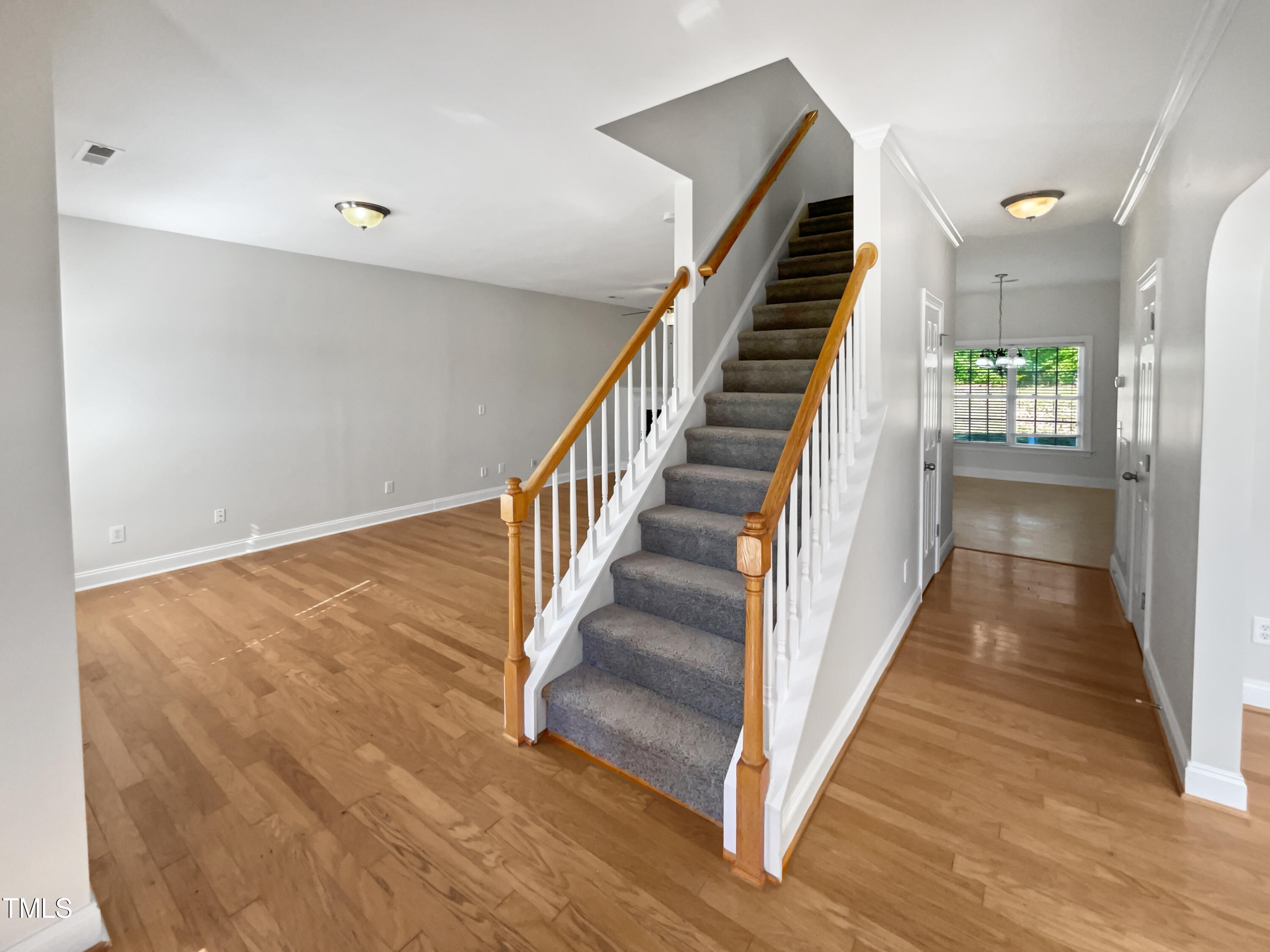 809 Pyracantha Drive