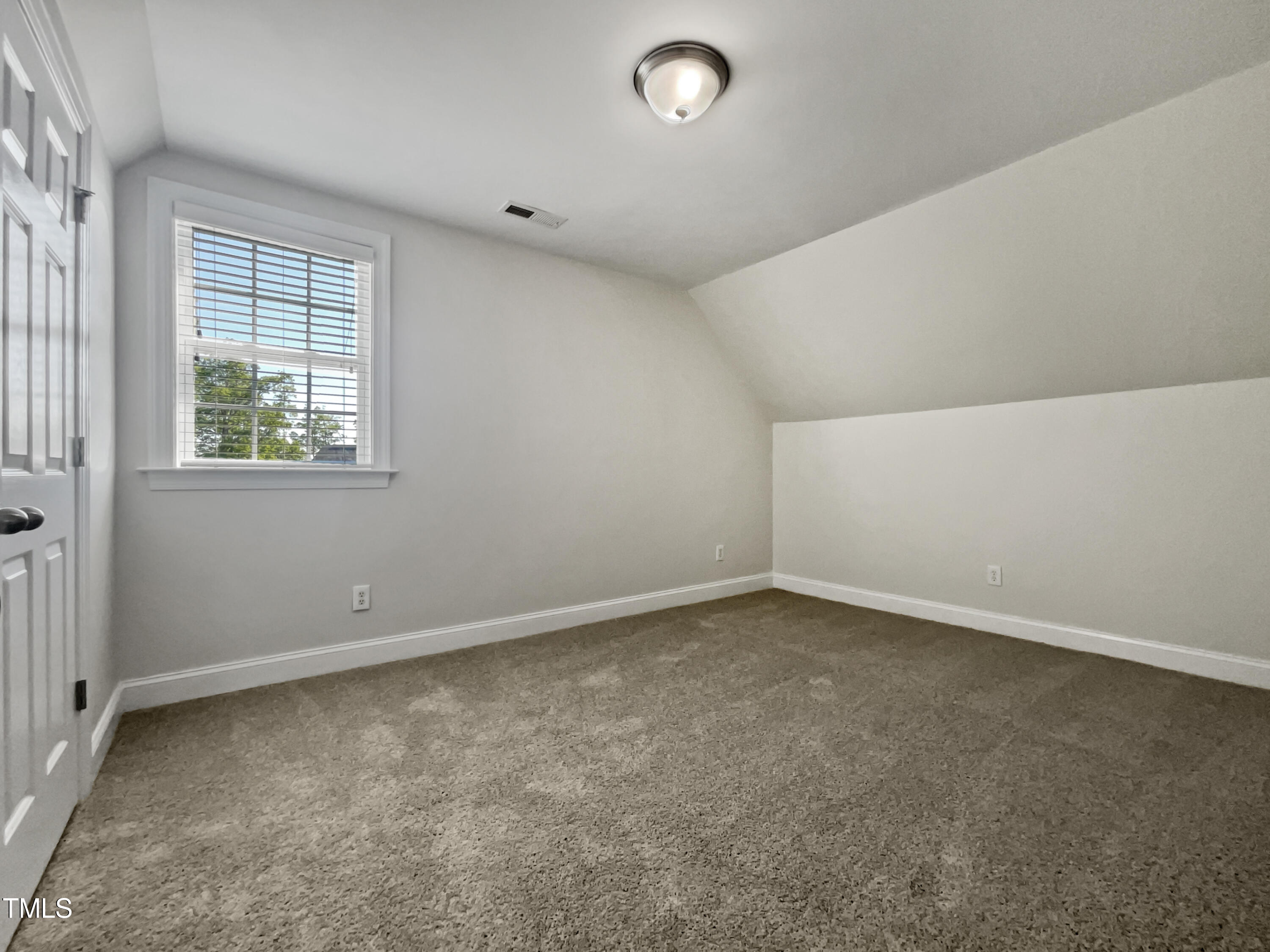 809 Pyracantha Drive