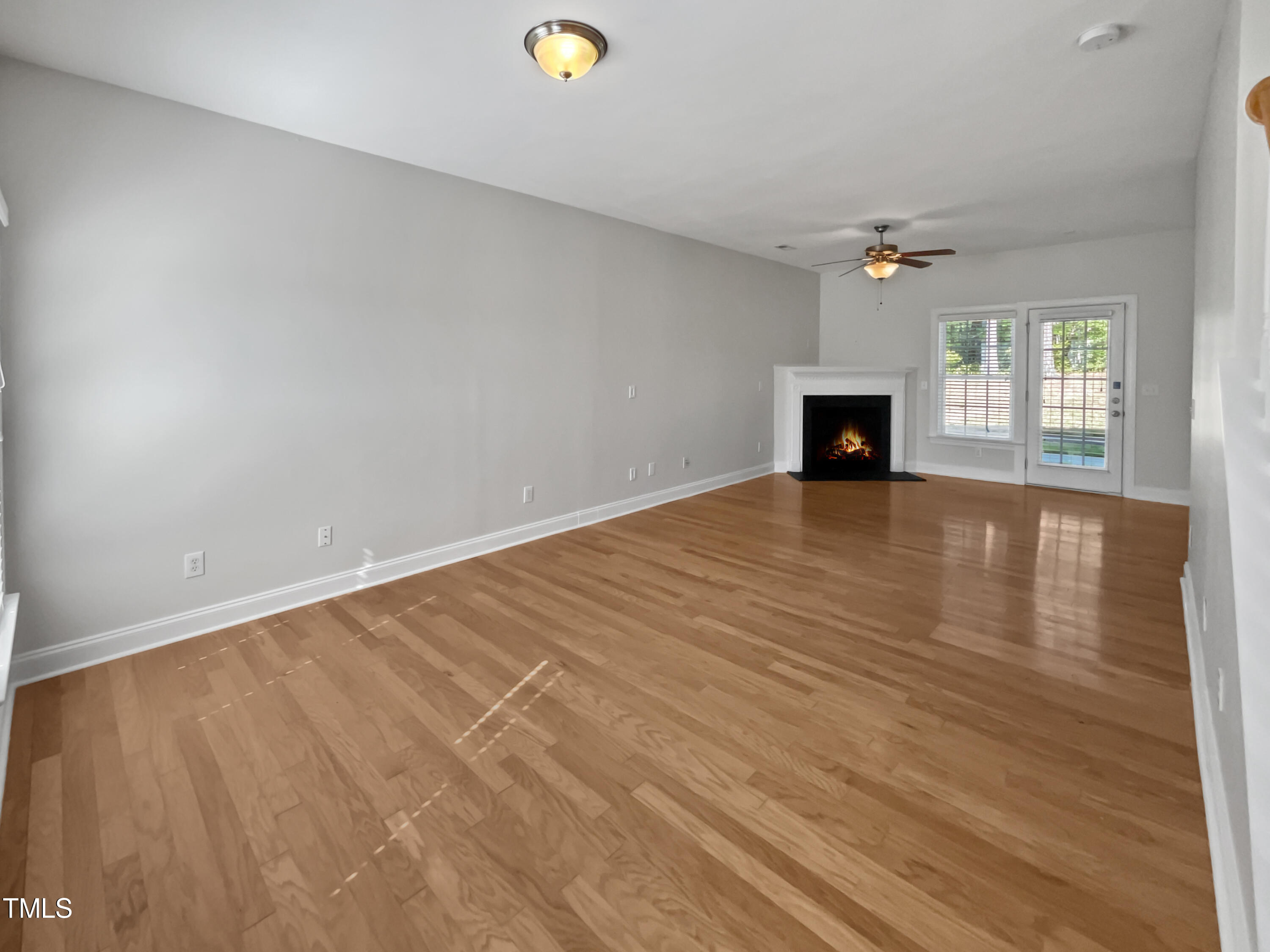 809 Pyracantha Drive