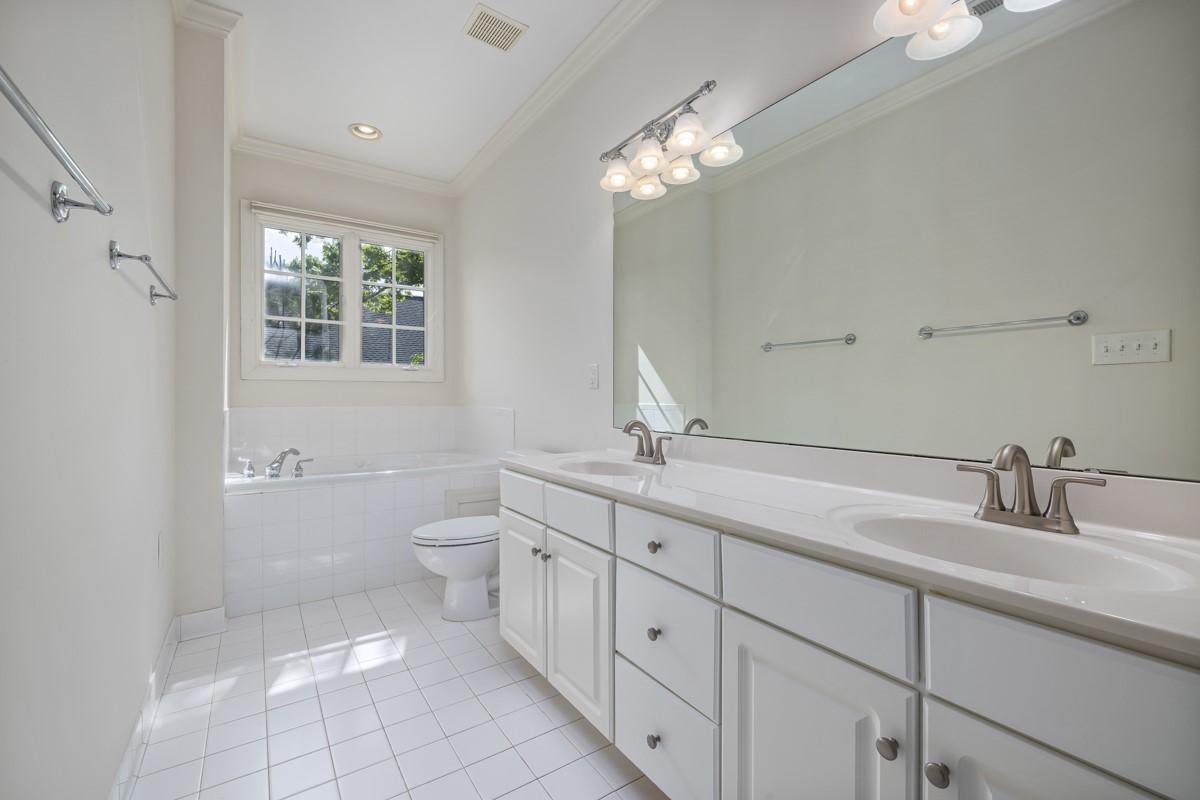 1300 Cameron View Court