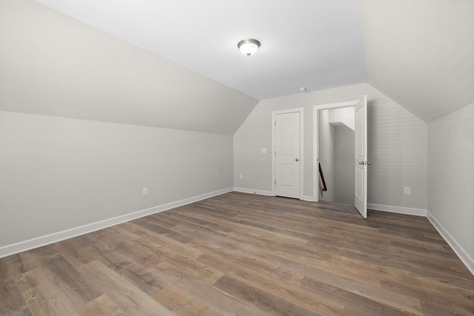 205 Vinewood Place