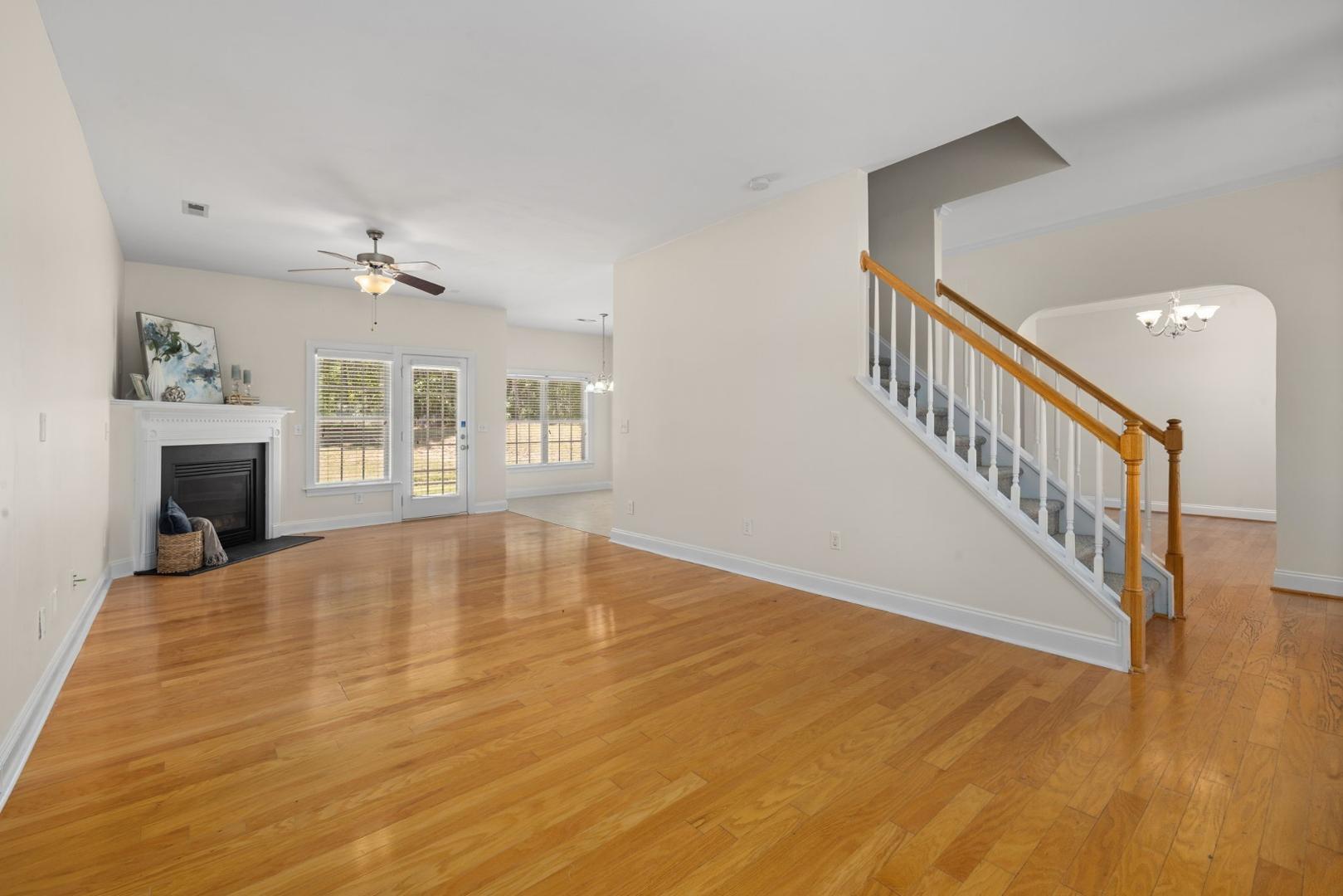 809 Pyracantha Drive
