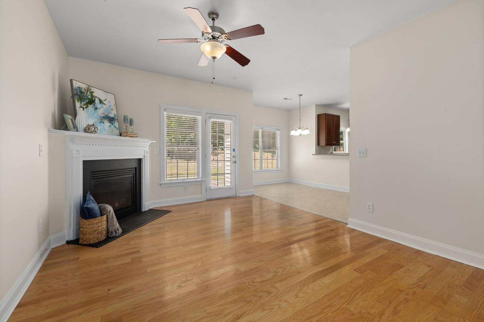 809 Pyracantha Drive