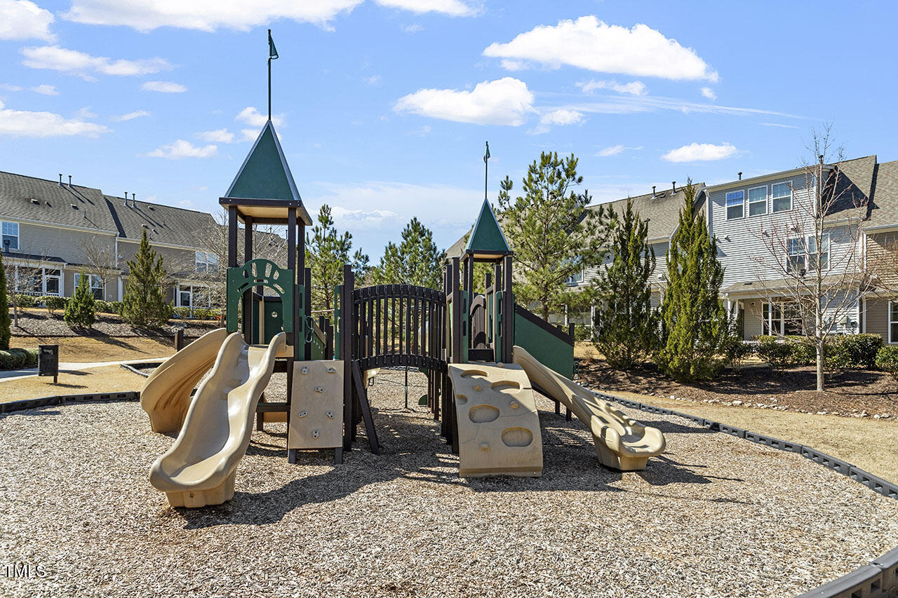 468 Talons Rest Way