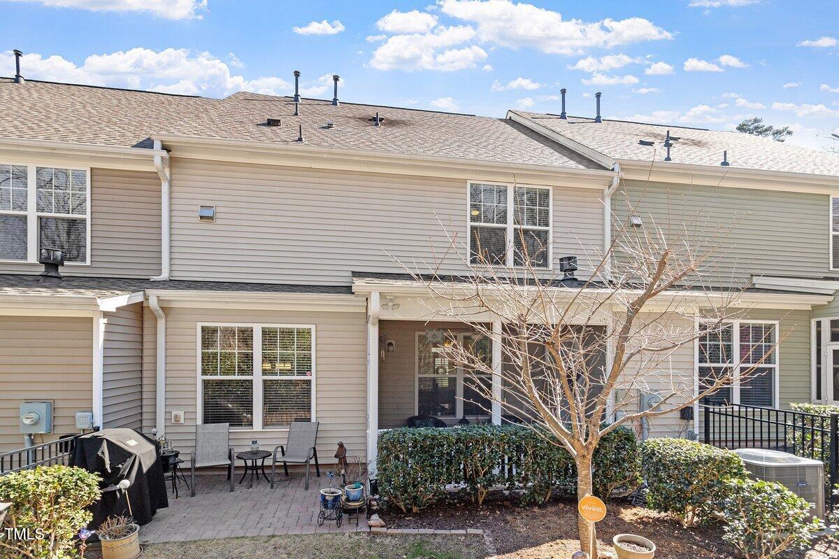 468 Talons Rest Way