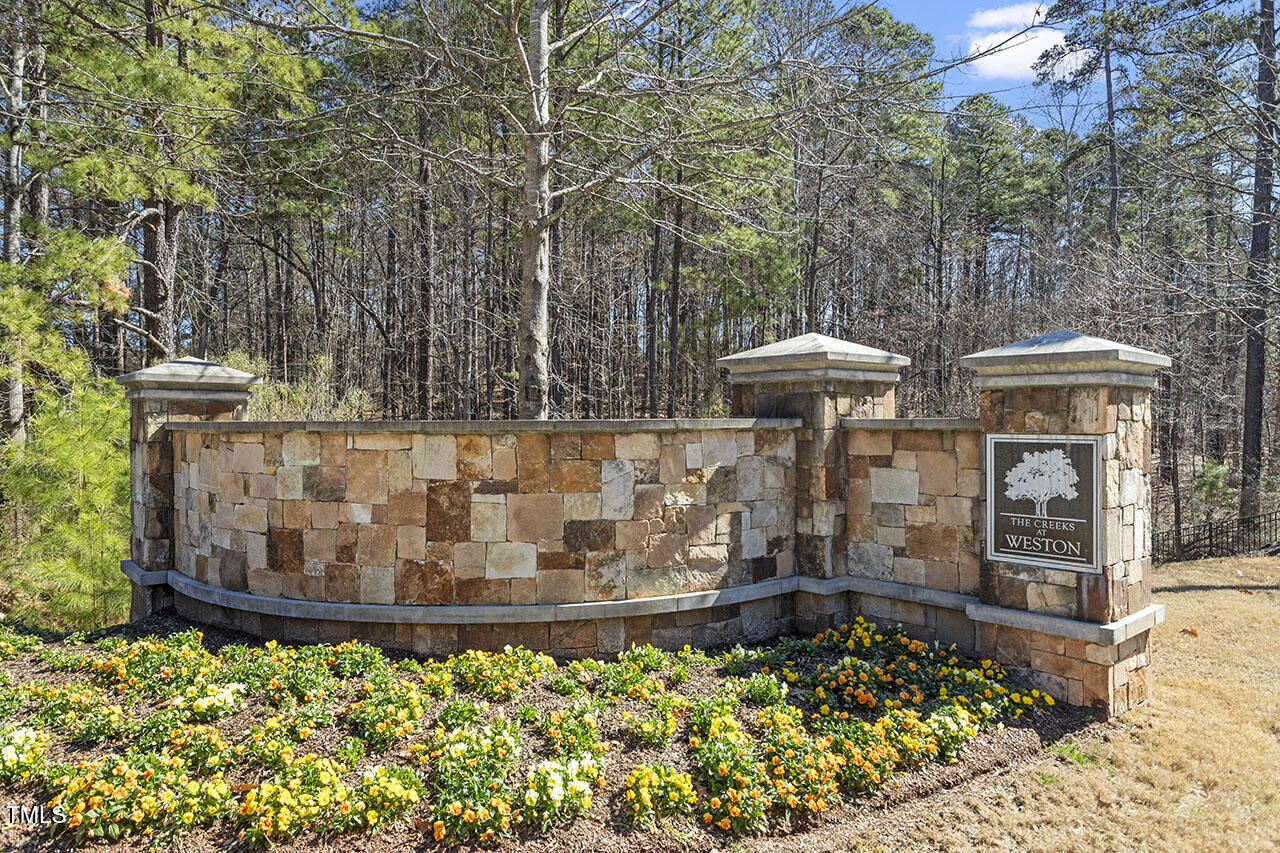 468 Talons Rest Way