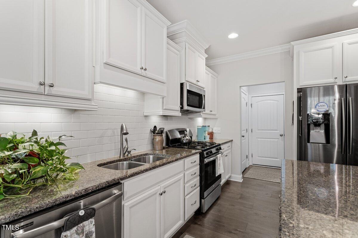 468 Talons Rest Way