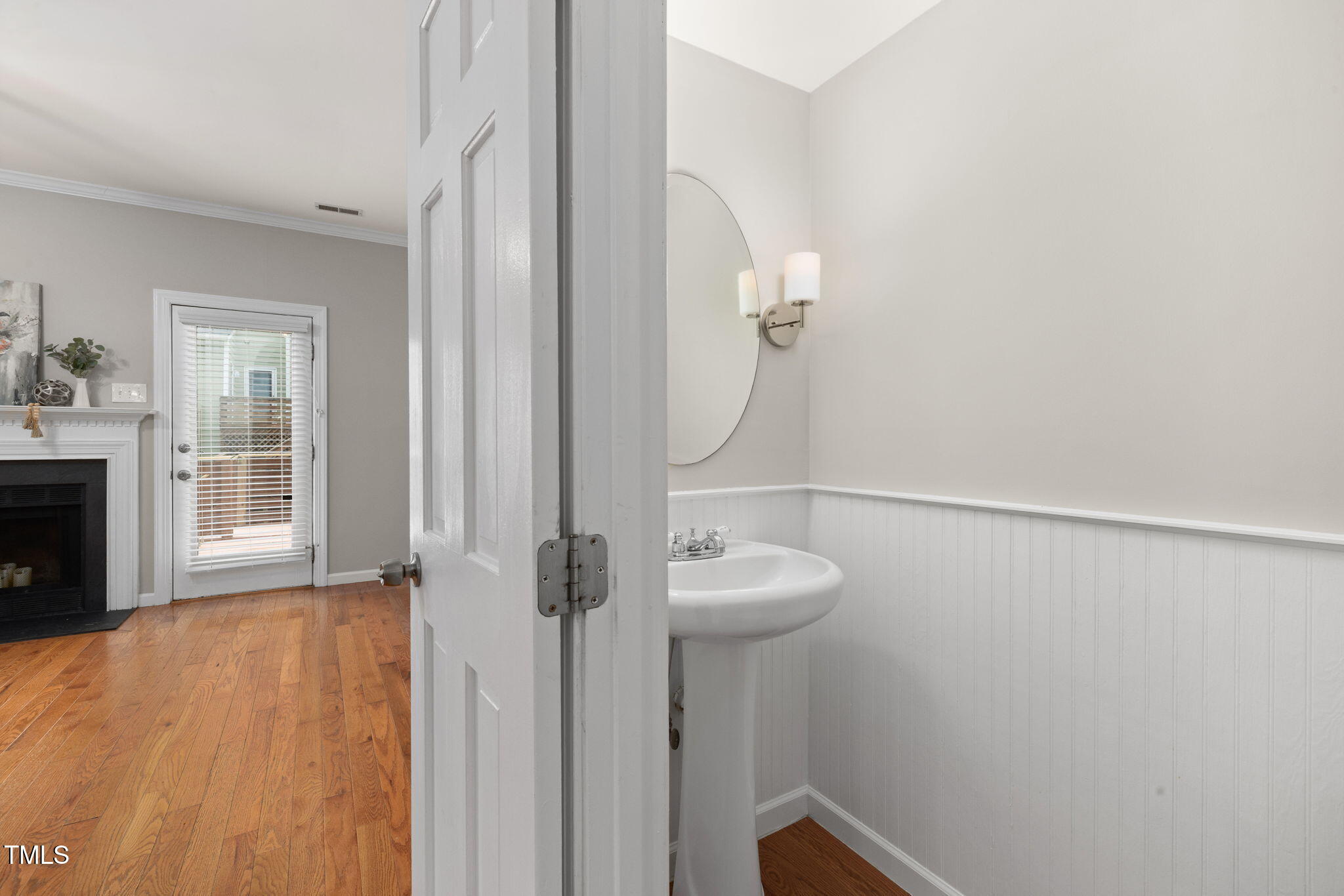 111 Strass Court