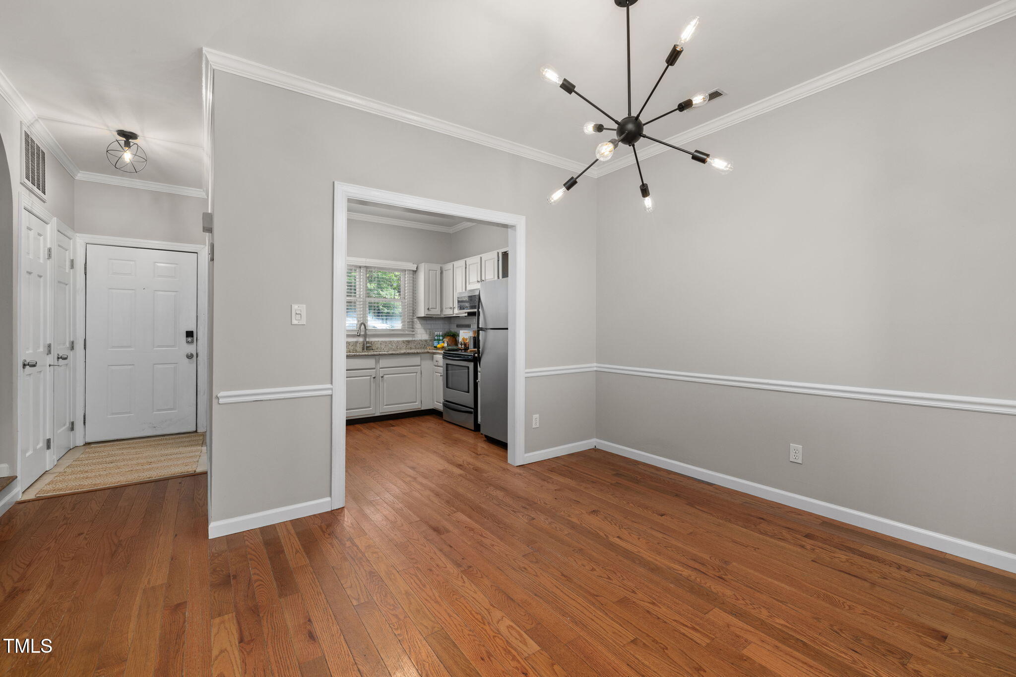 111 Strass Court