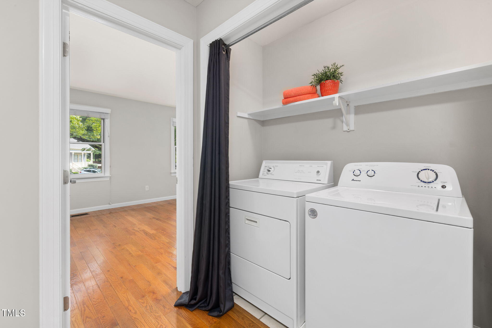111 Strass Court