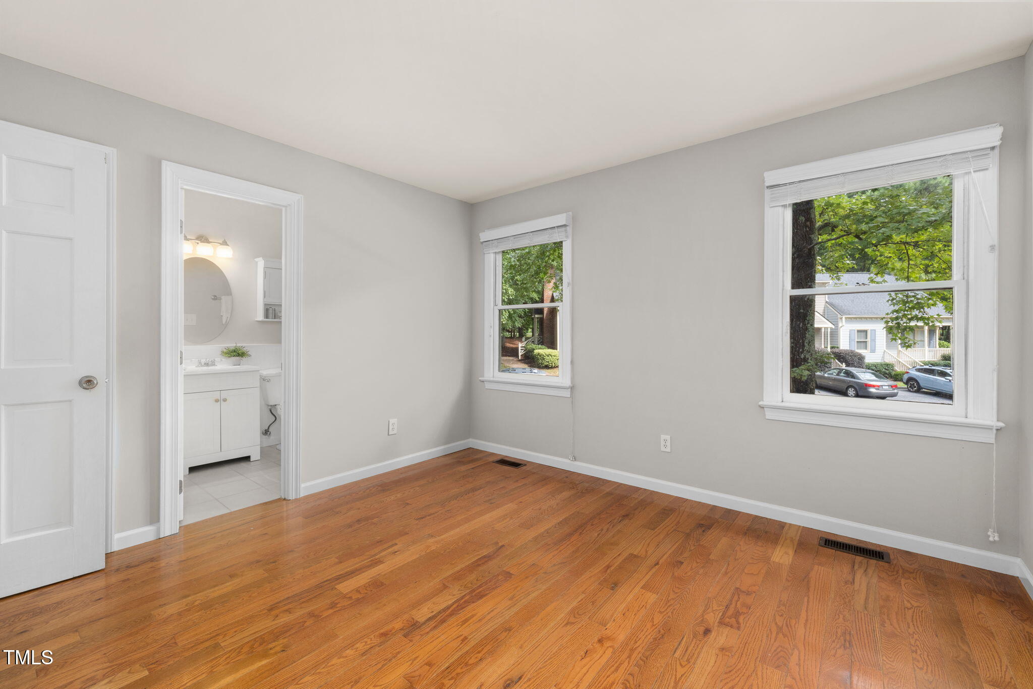 111 Strass Court