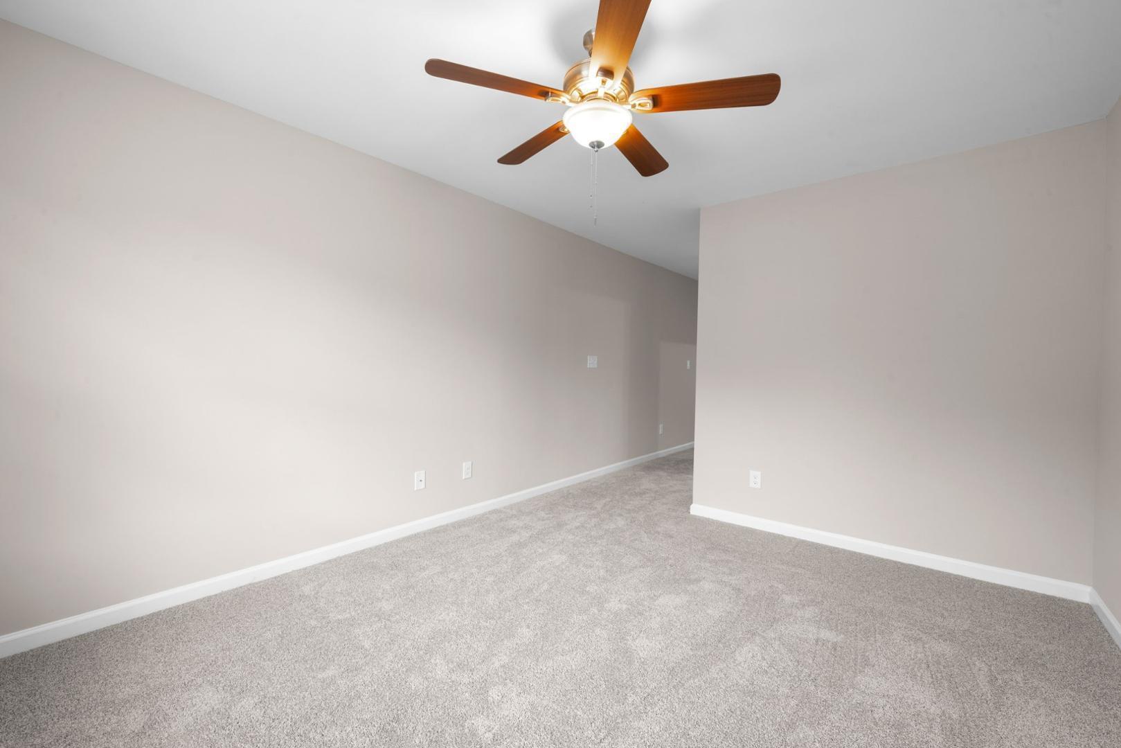 31 Stewarts Knob Drive