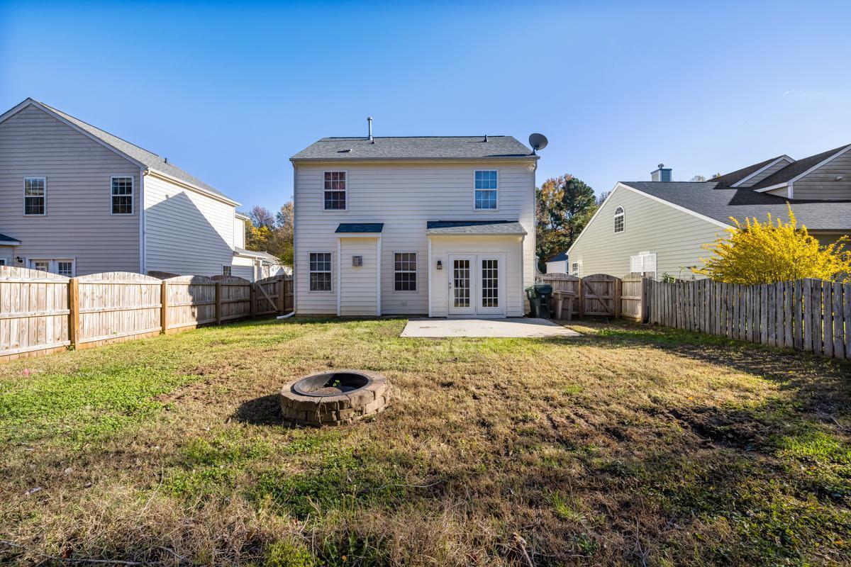 242 Inkster Cove