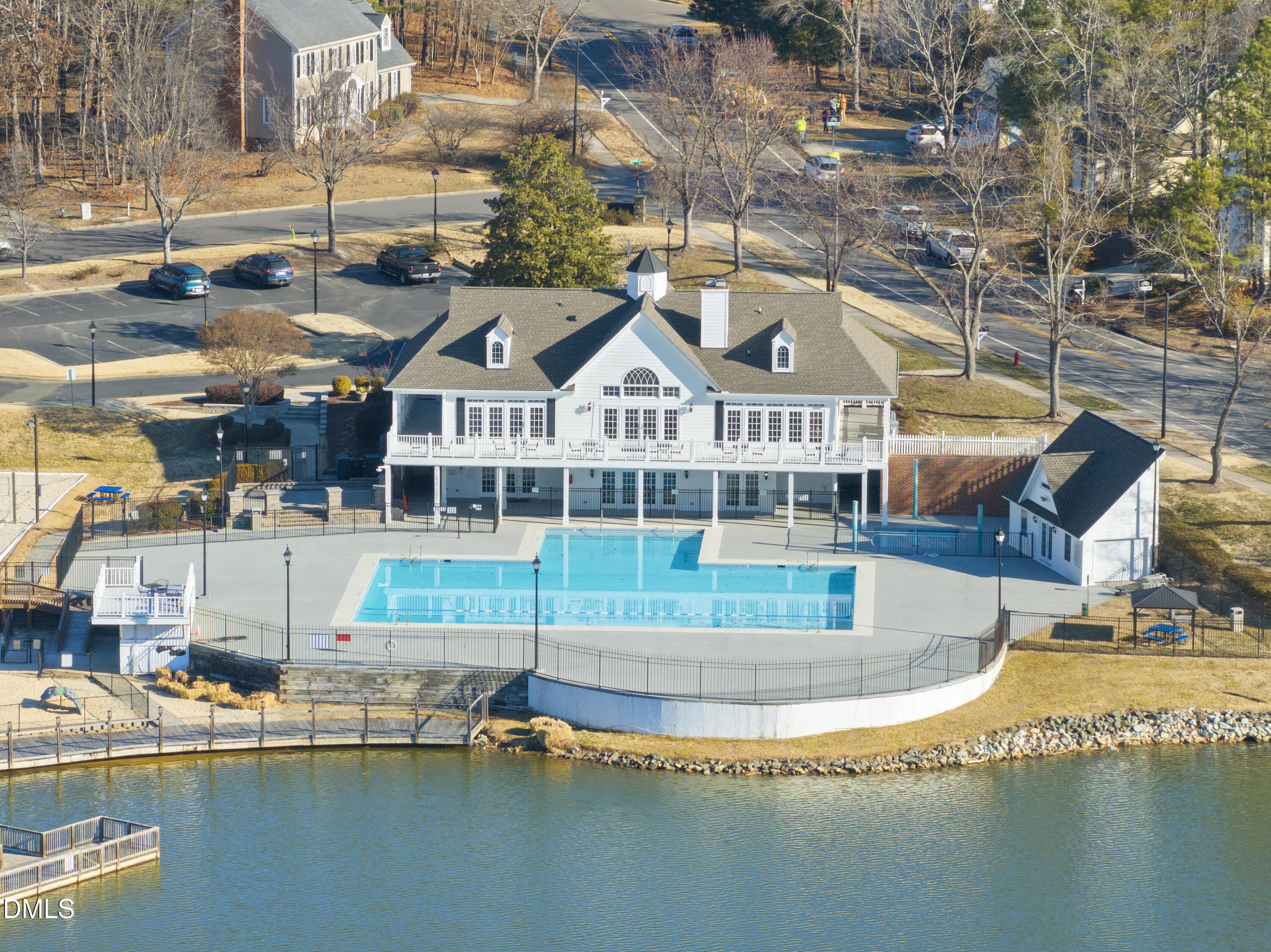 615 Southshore Parkway