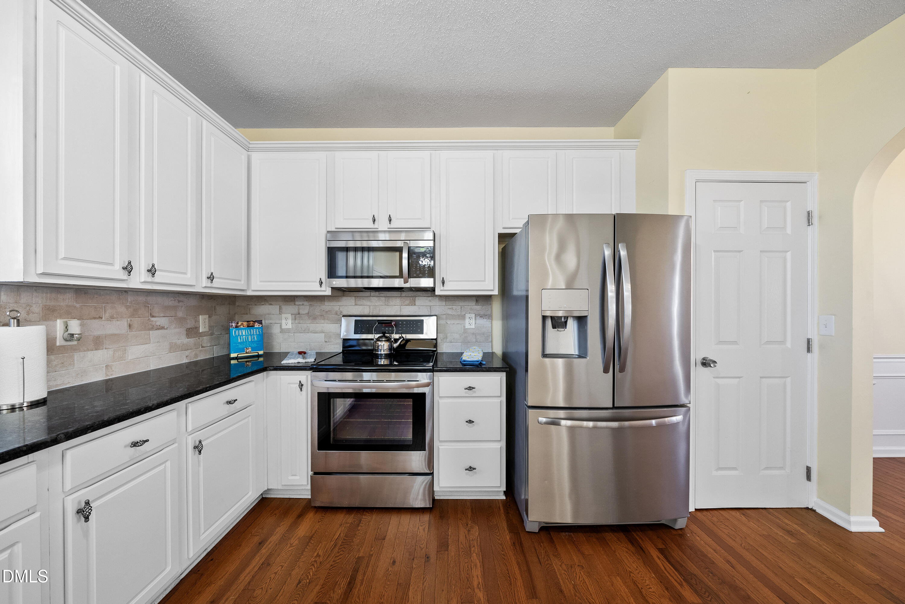 615 Southshore Parkway