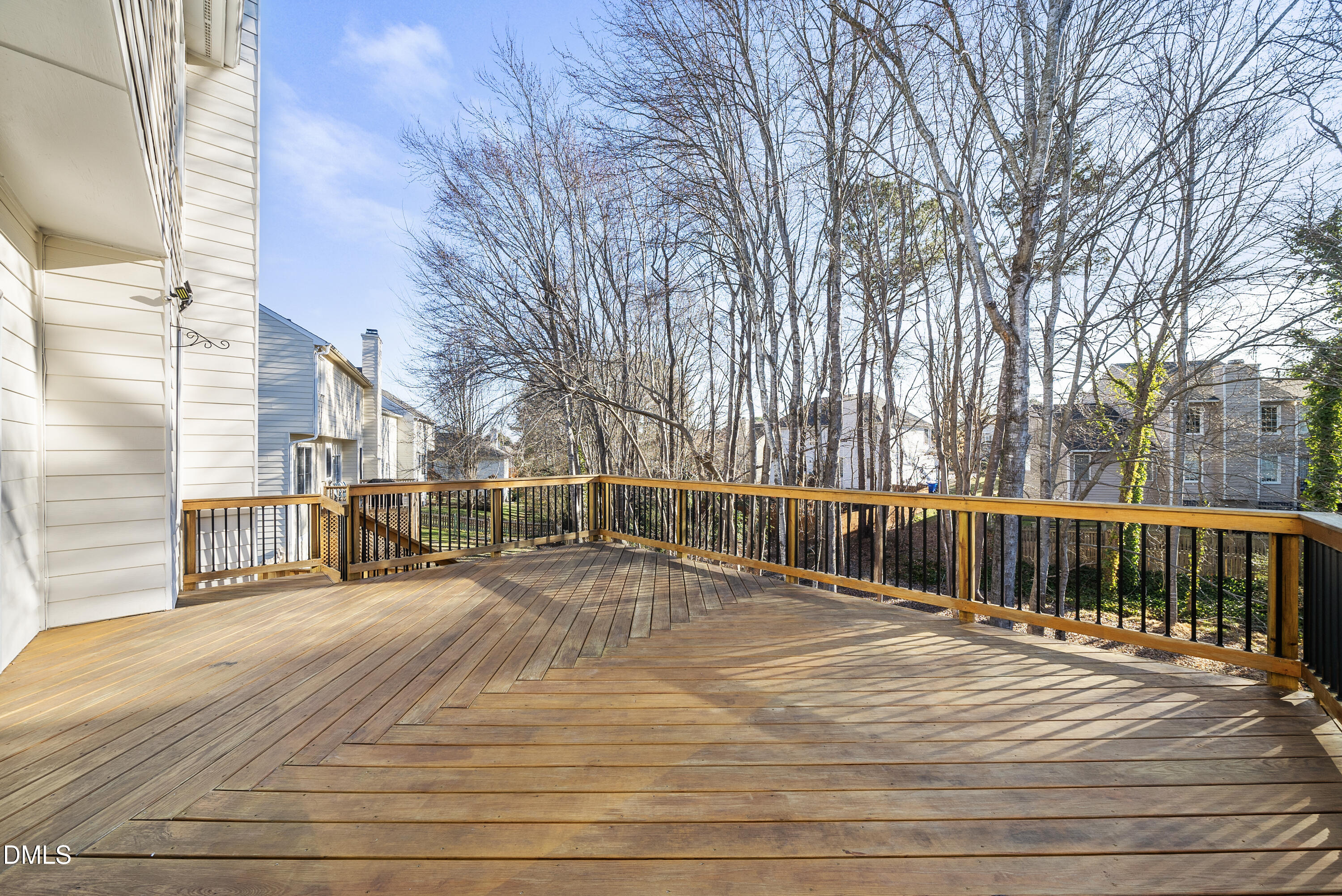 615 Southshore Parkway