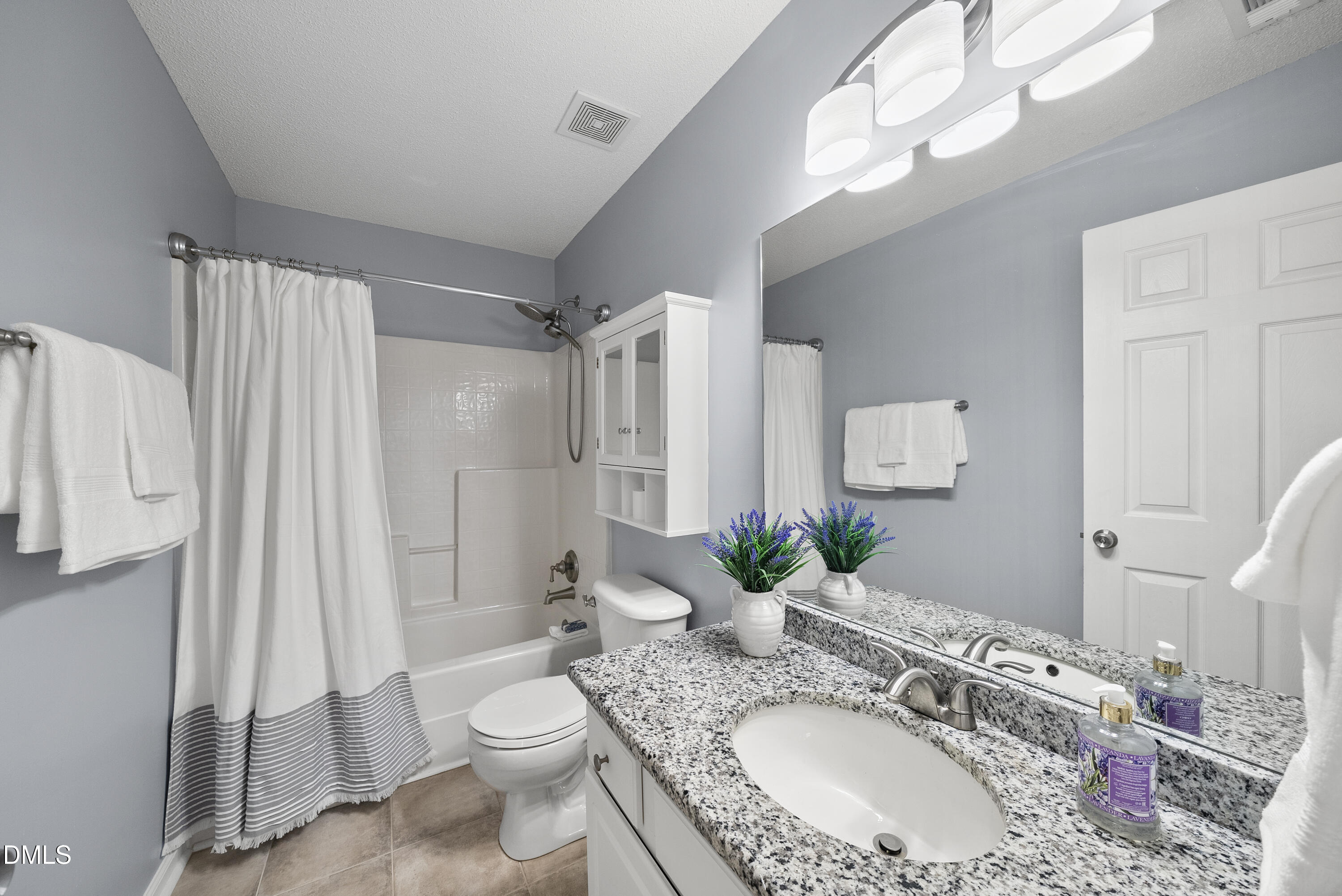 615 Southshore Parkway