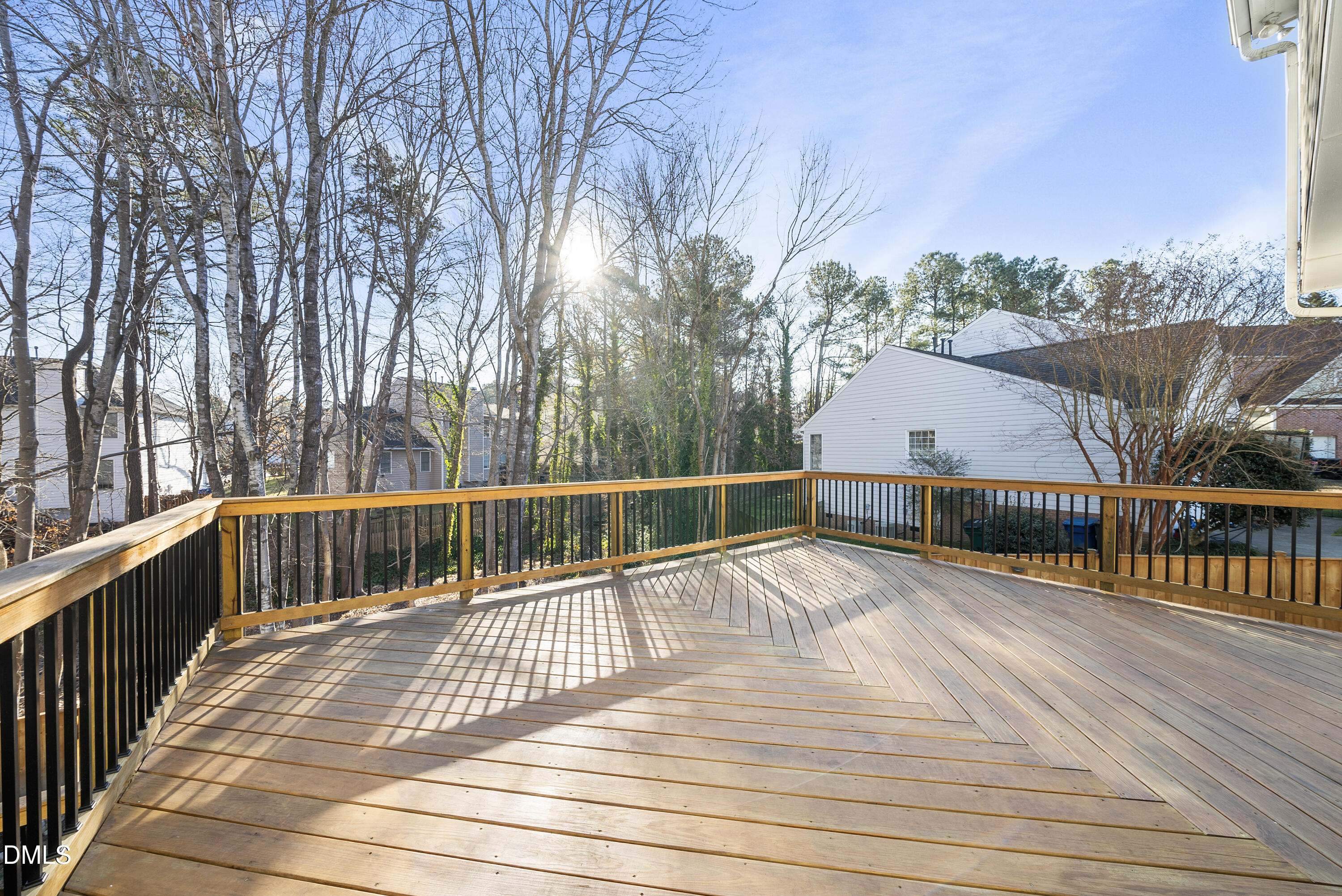 615 Southshore Parkway