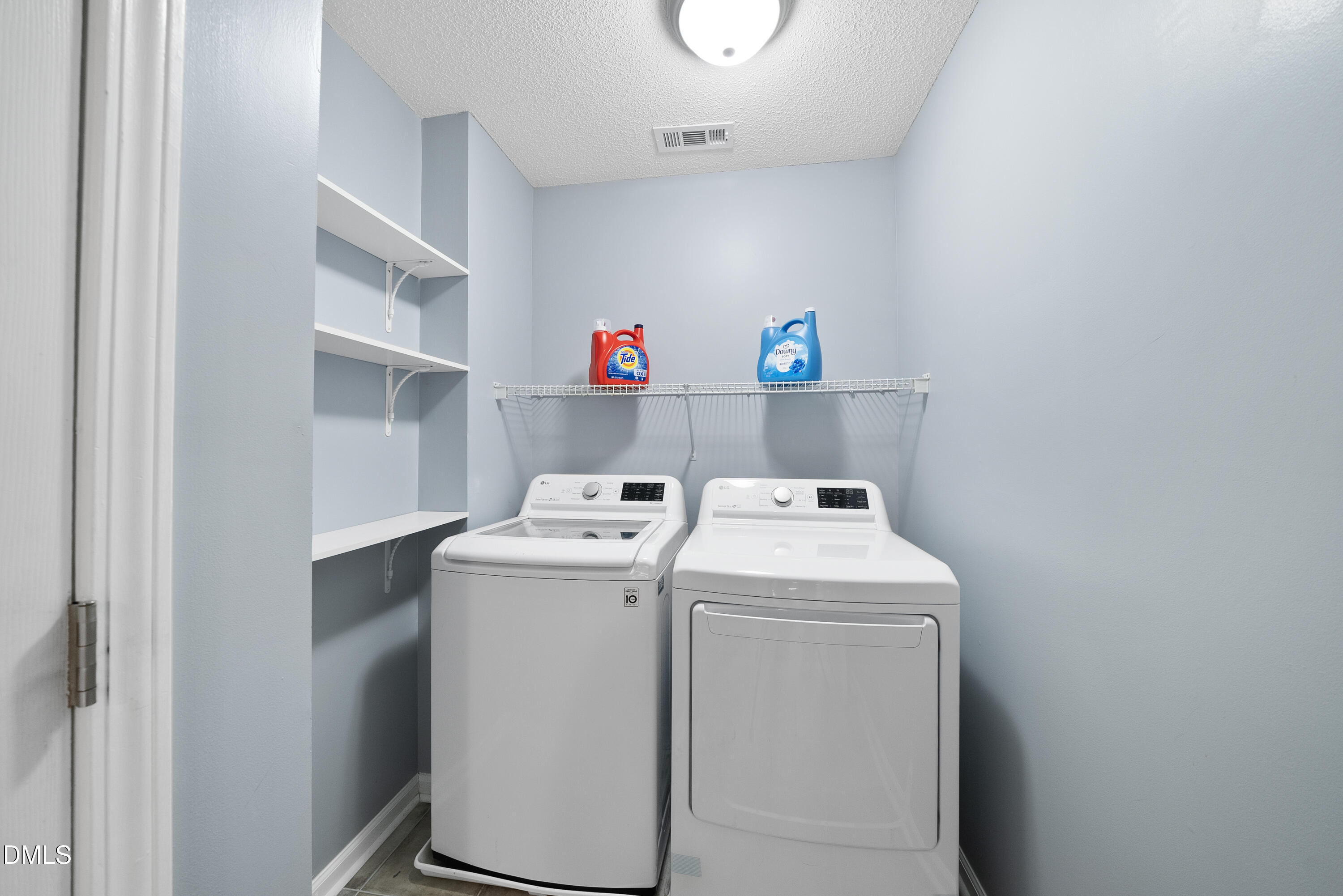 615 Southshore Parkway