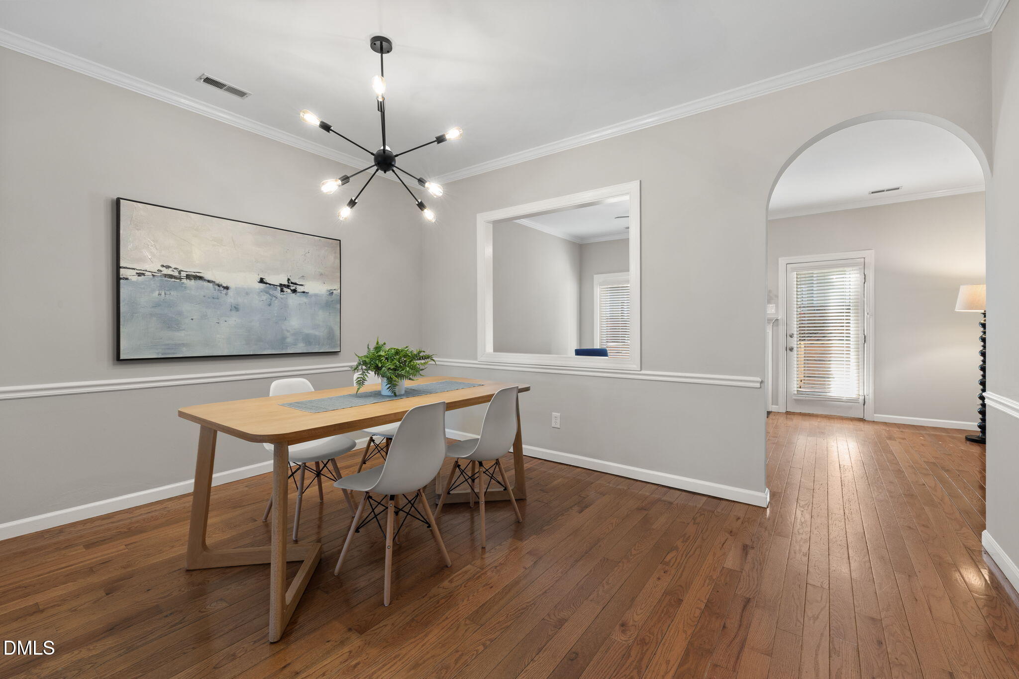 111 Strass Court