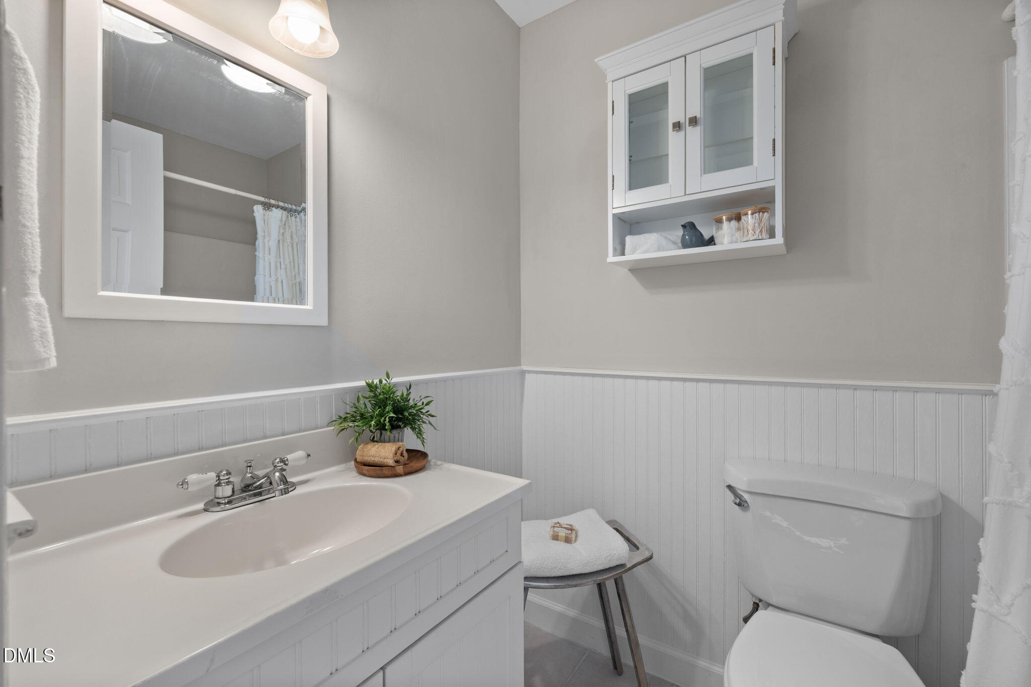 111 Strass Court