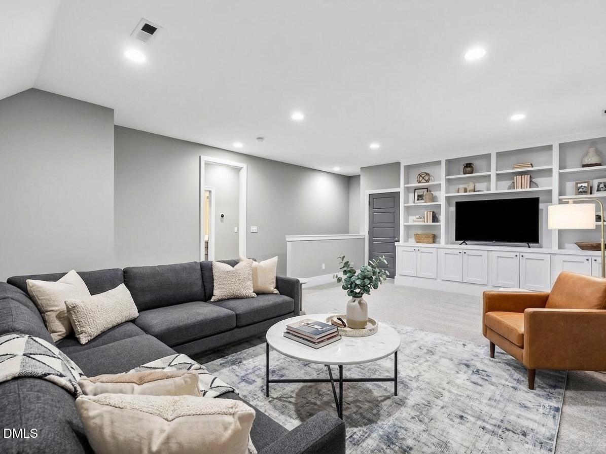 111 Glenpark Place