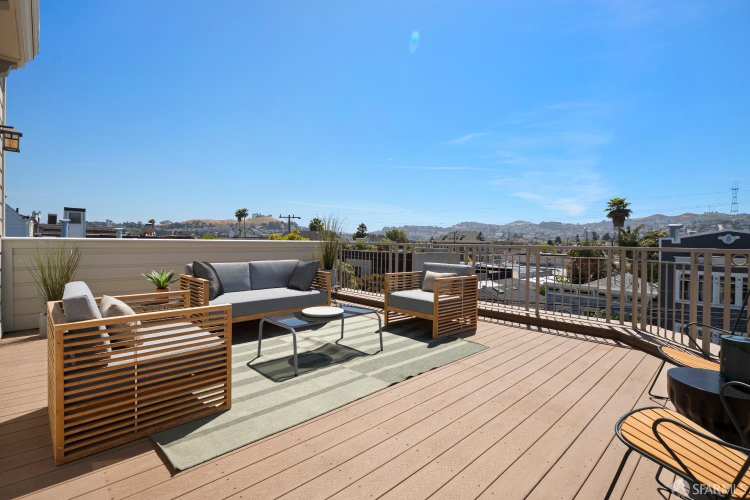 879 Hampshire Street