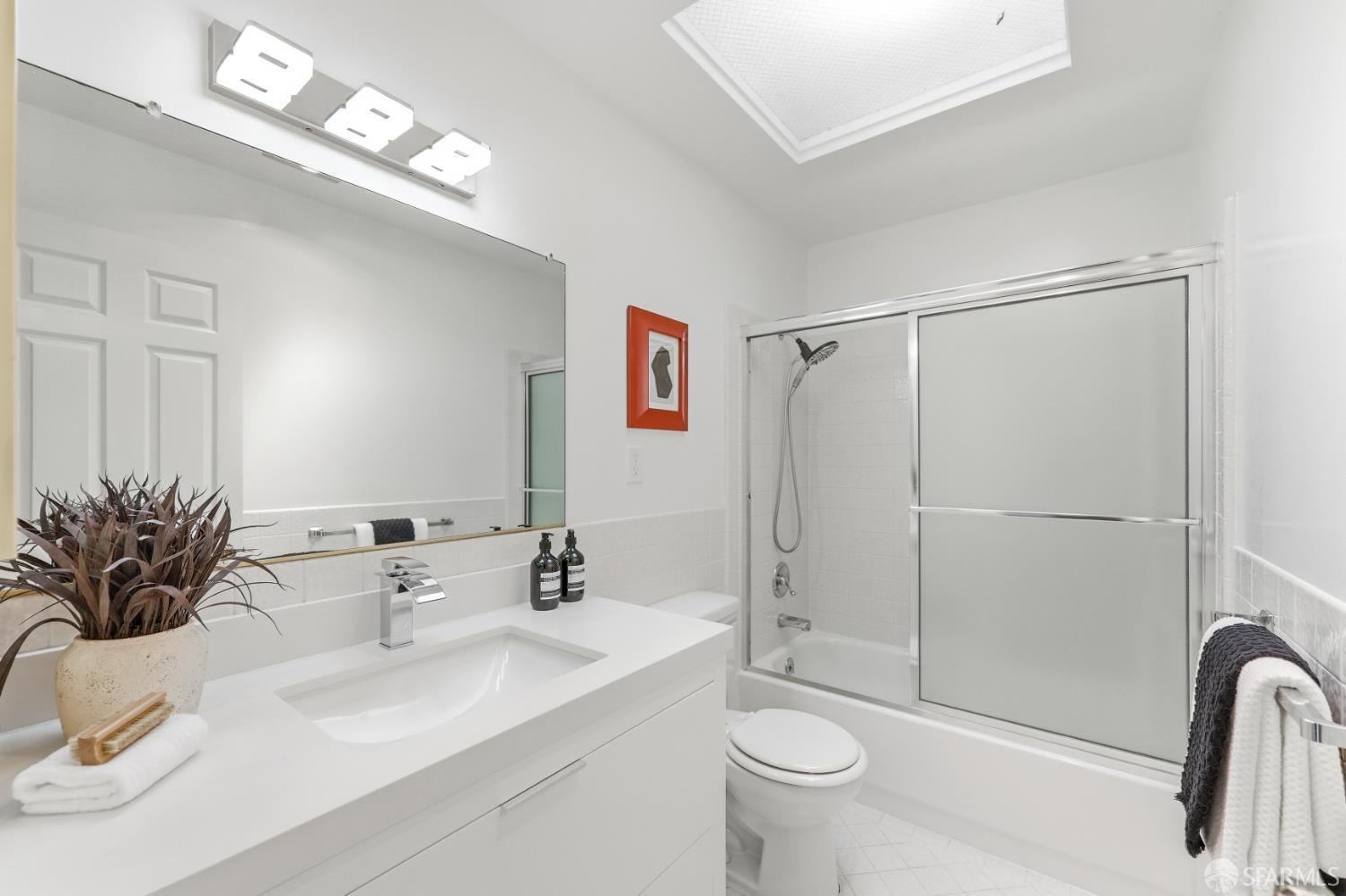 1461 Broadway Street # 405