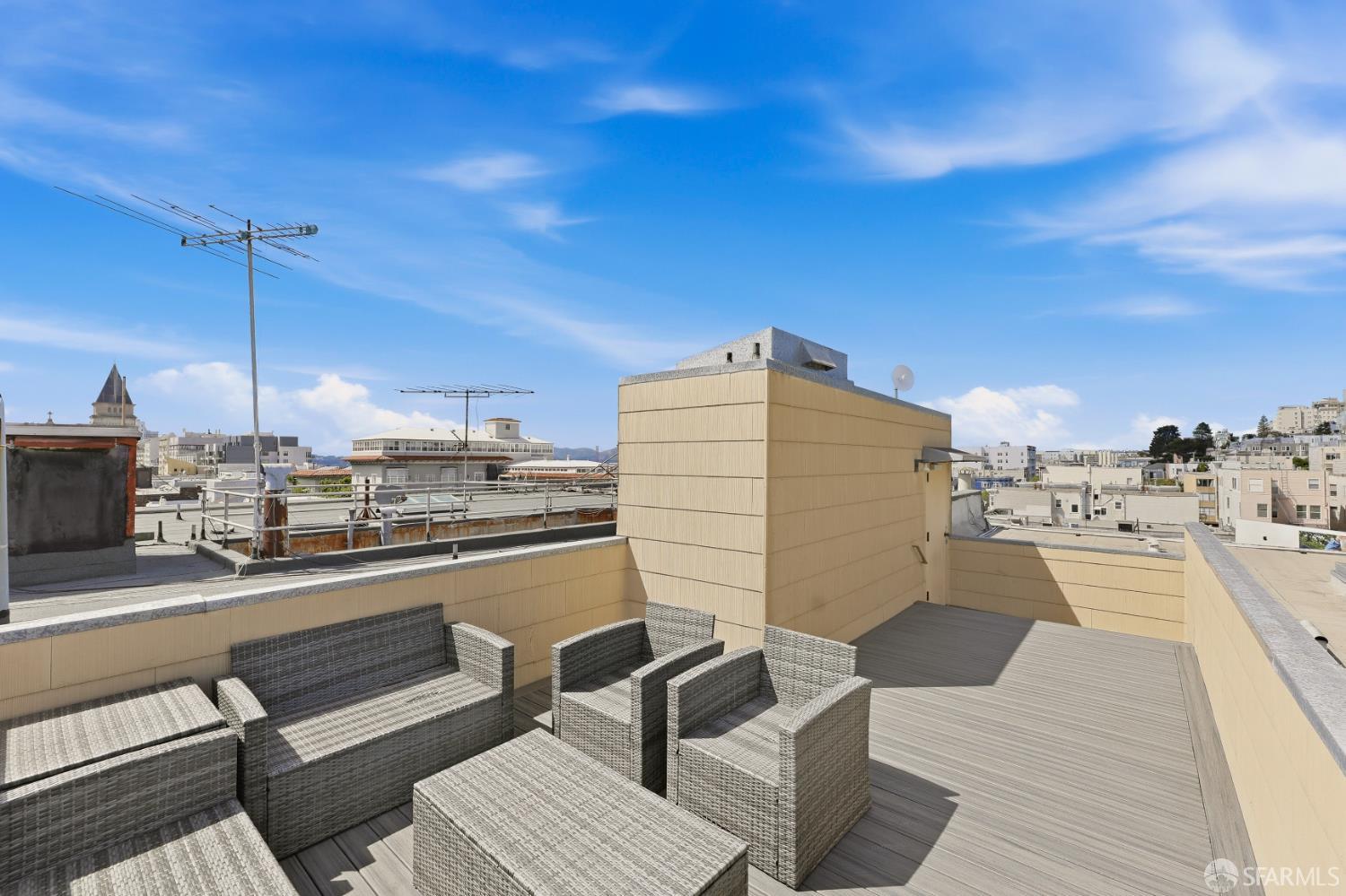 1461 Broadway Street # 405