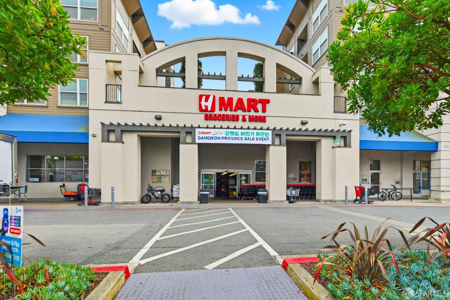 8300 Oceanview Terrace # 114