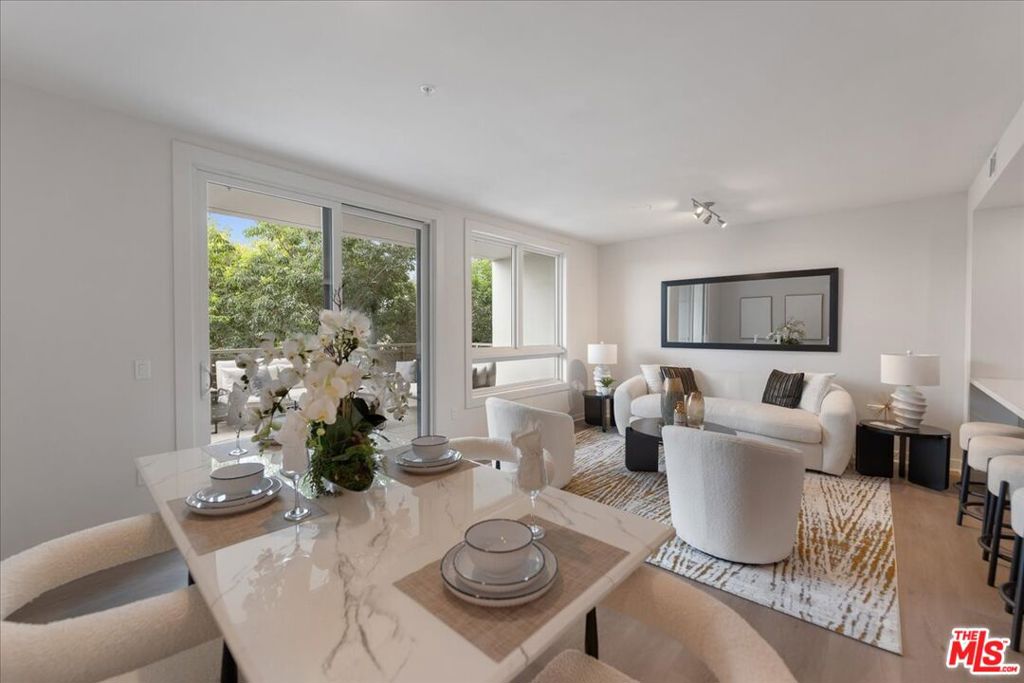 860 E Valley Boulevard