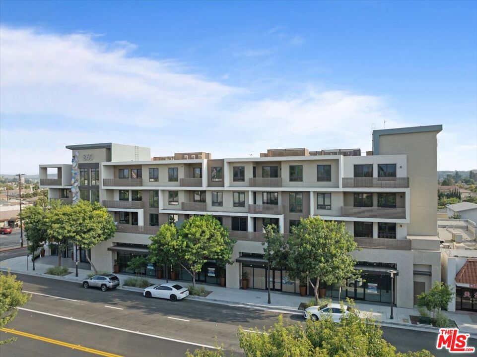 860 E Valley Boulevard