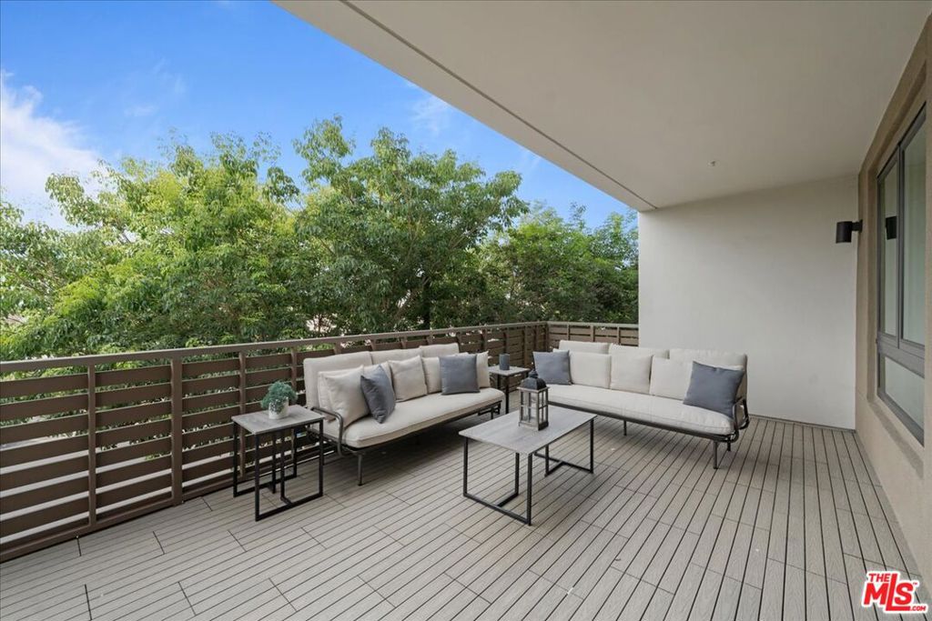 860 E Valley Boulevard