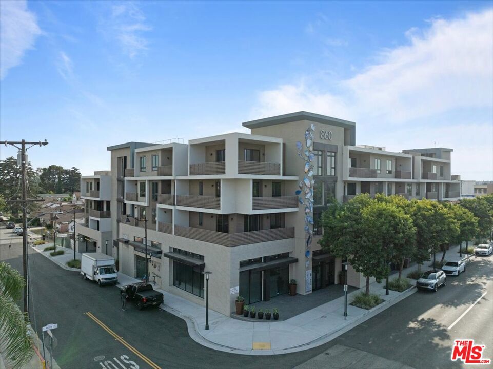 860 E Valley Boulevard