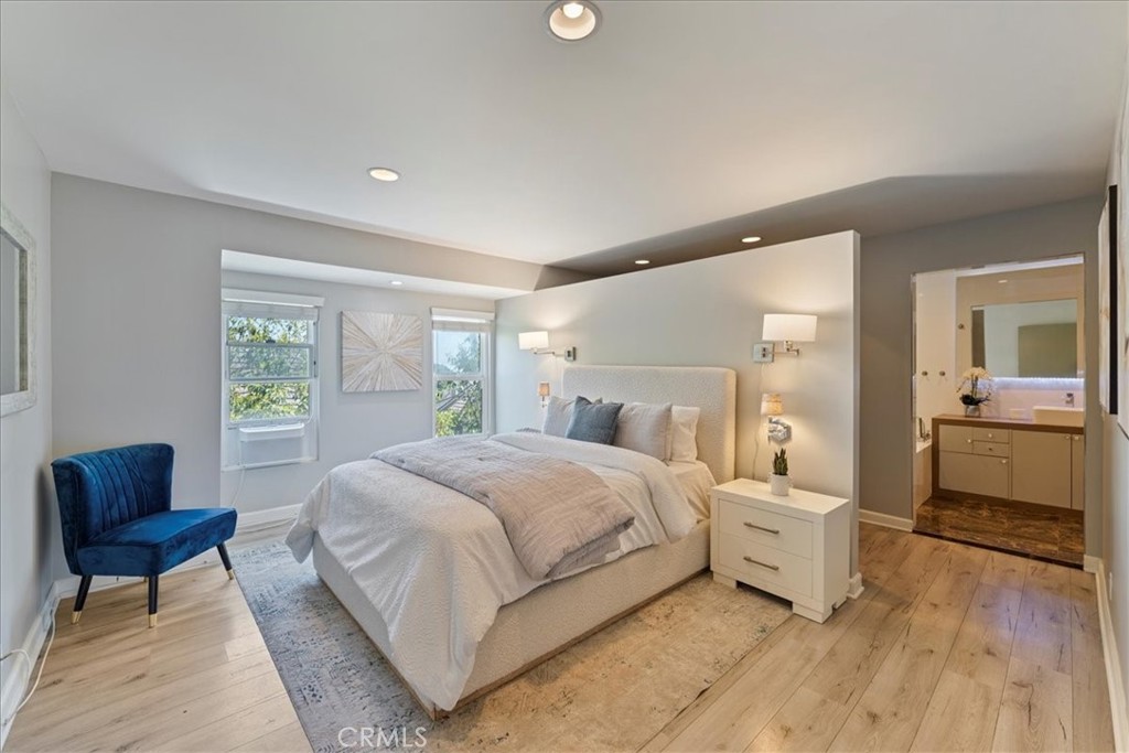 866 Sierra Madre Villa Avenue 7