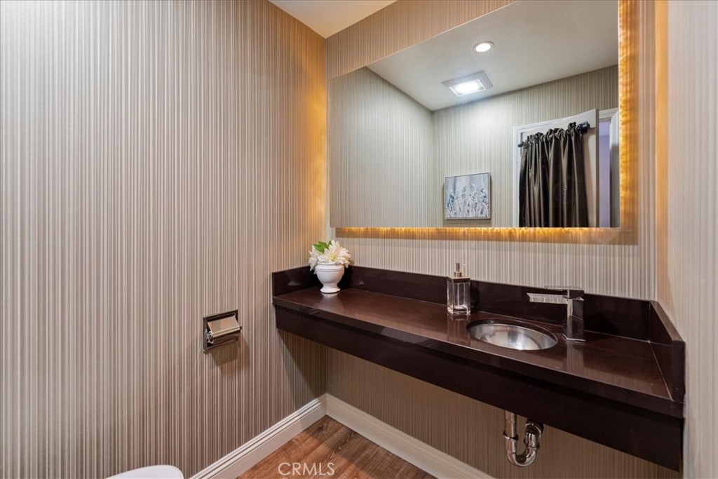 866 Sierra Madre Villa Avenue 7