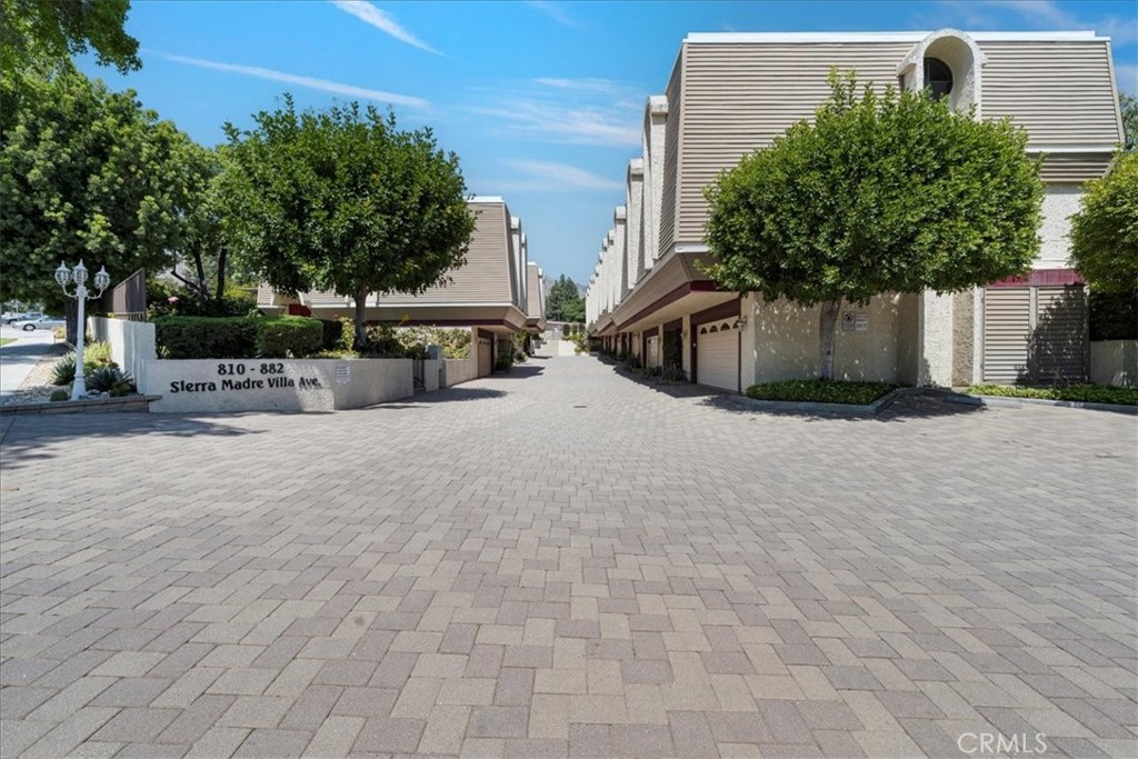 866 Sierra Madre Villa Avenue 7