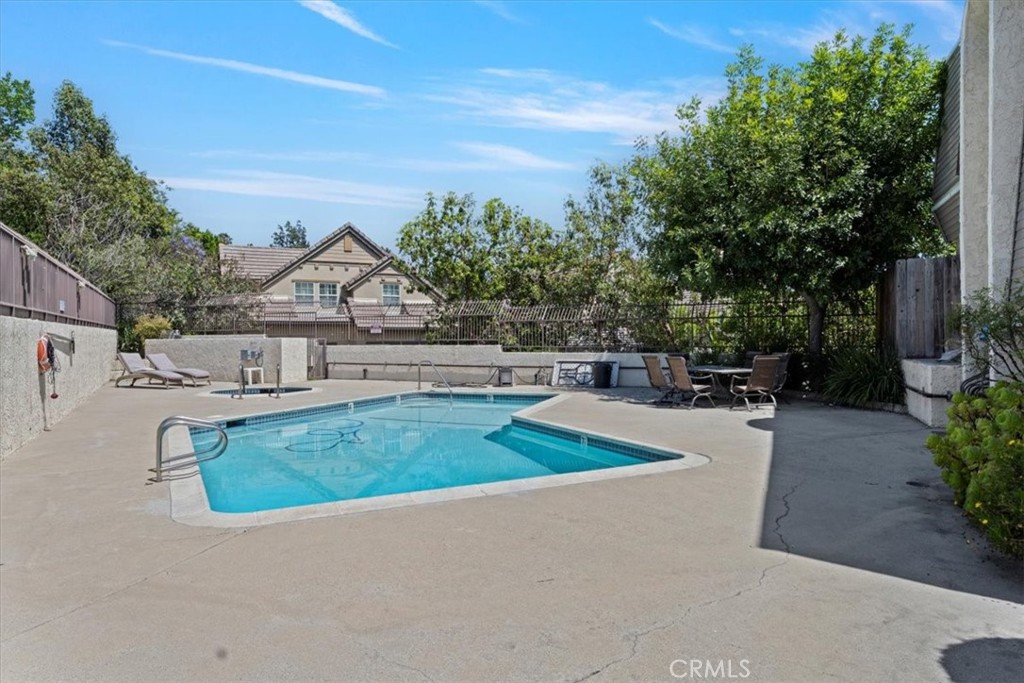 866 Sierra Madre Villa Avenue 7