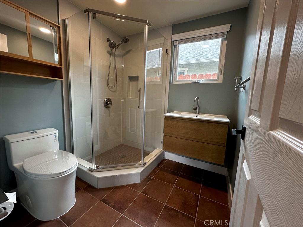 448 Linwood Avenue 1