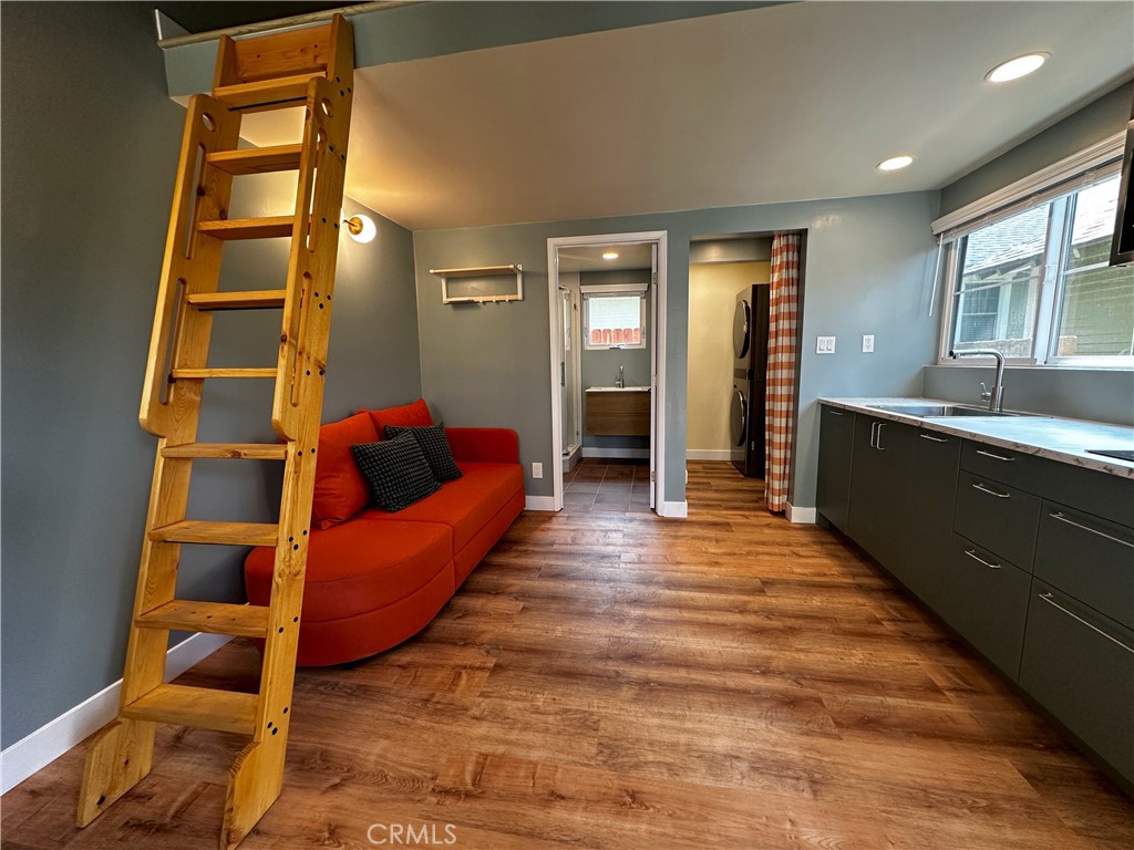 448 Linwood Avenue 1