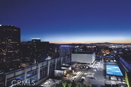 900 W Olympic