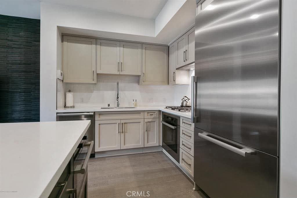 820 Mission Street 103